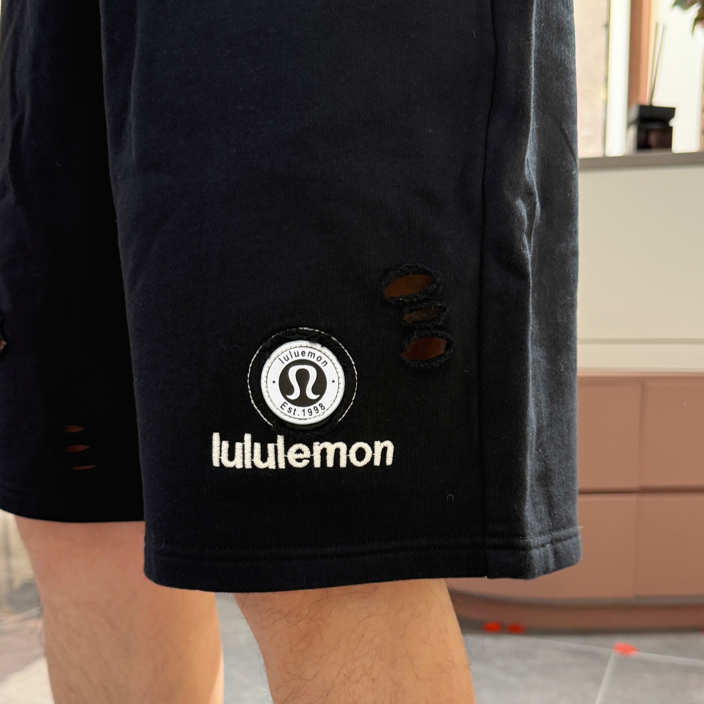 Lulu 顶级货品🐮🆕2025夏季新款休闲短裤！官网同步发售。品牌经典LOGO休闲裤 ，定制面料，舒适度