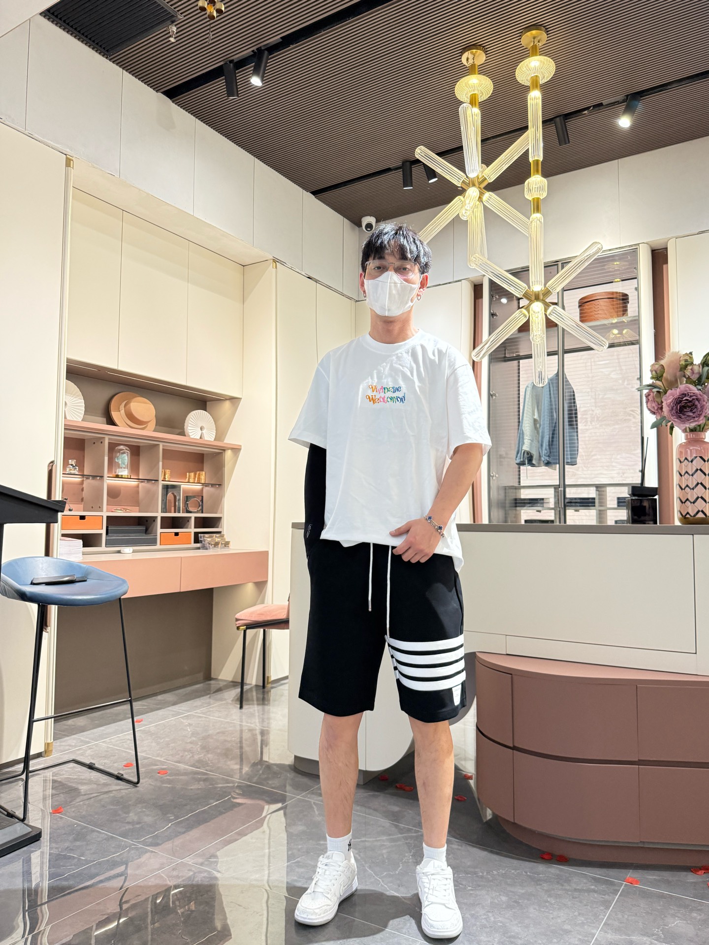 TB 顶级货品🐮🆕2025夏季新款休闲短裤！官网同步发售。品牌经典LOGO休闲裤 ，定制面料，舒适度极好