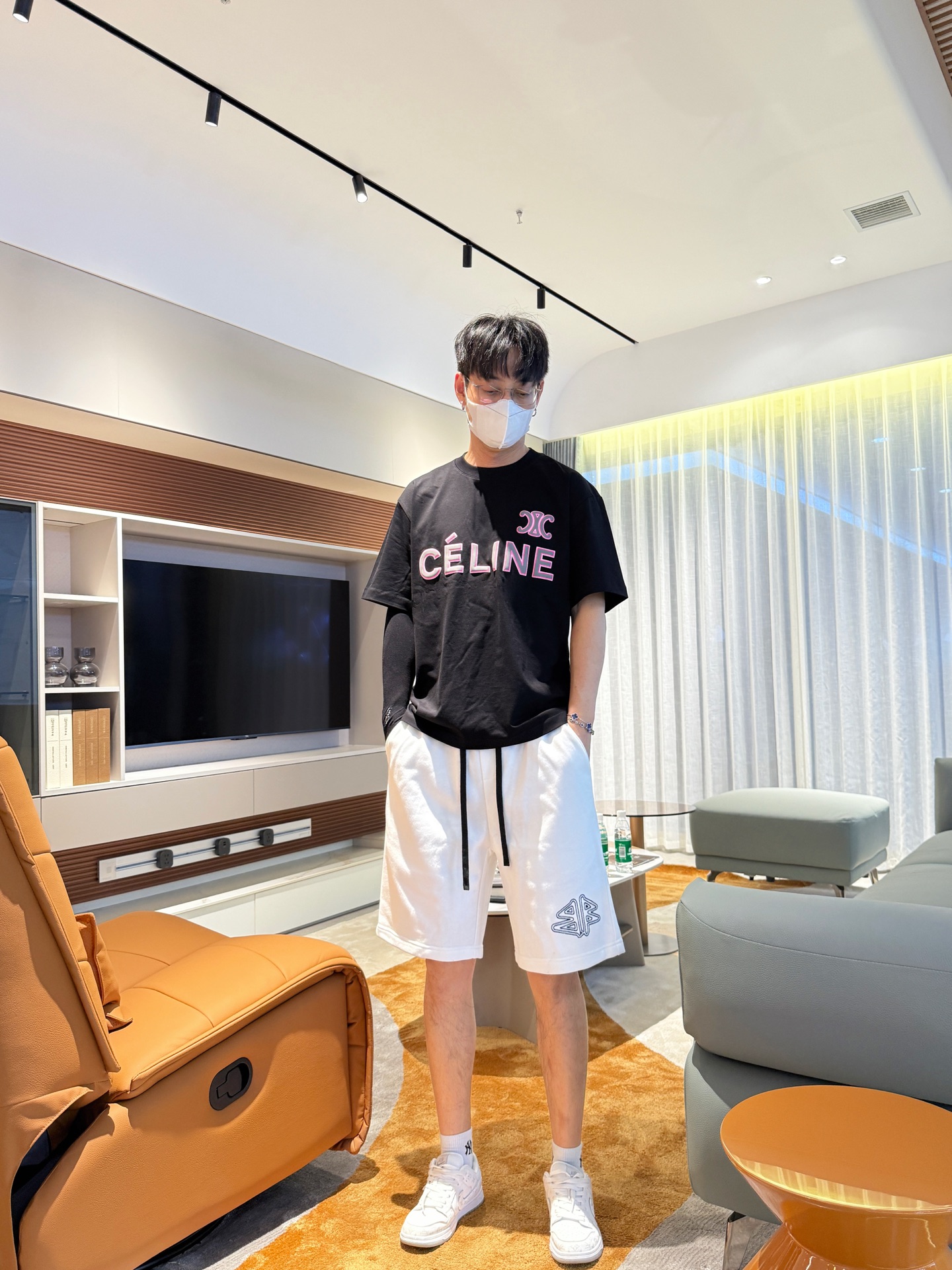 Balenciaga  休闲短裤服装 5