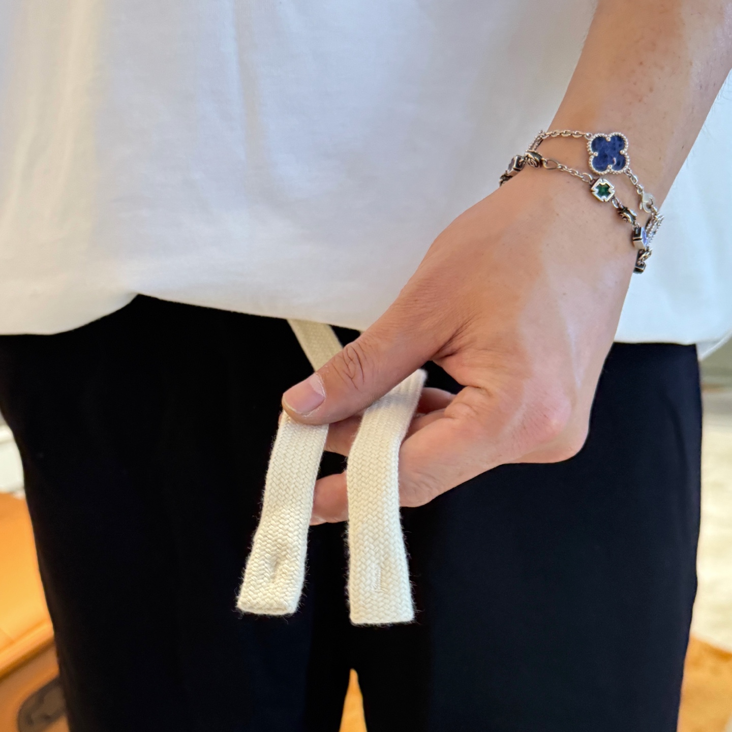 Balenciaga  休闲短裤服装 9