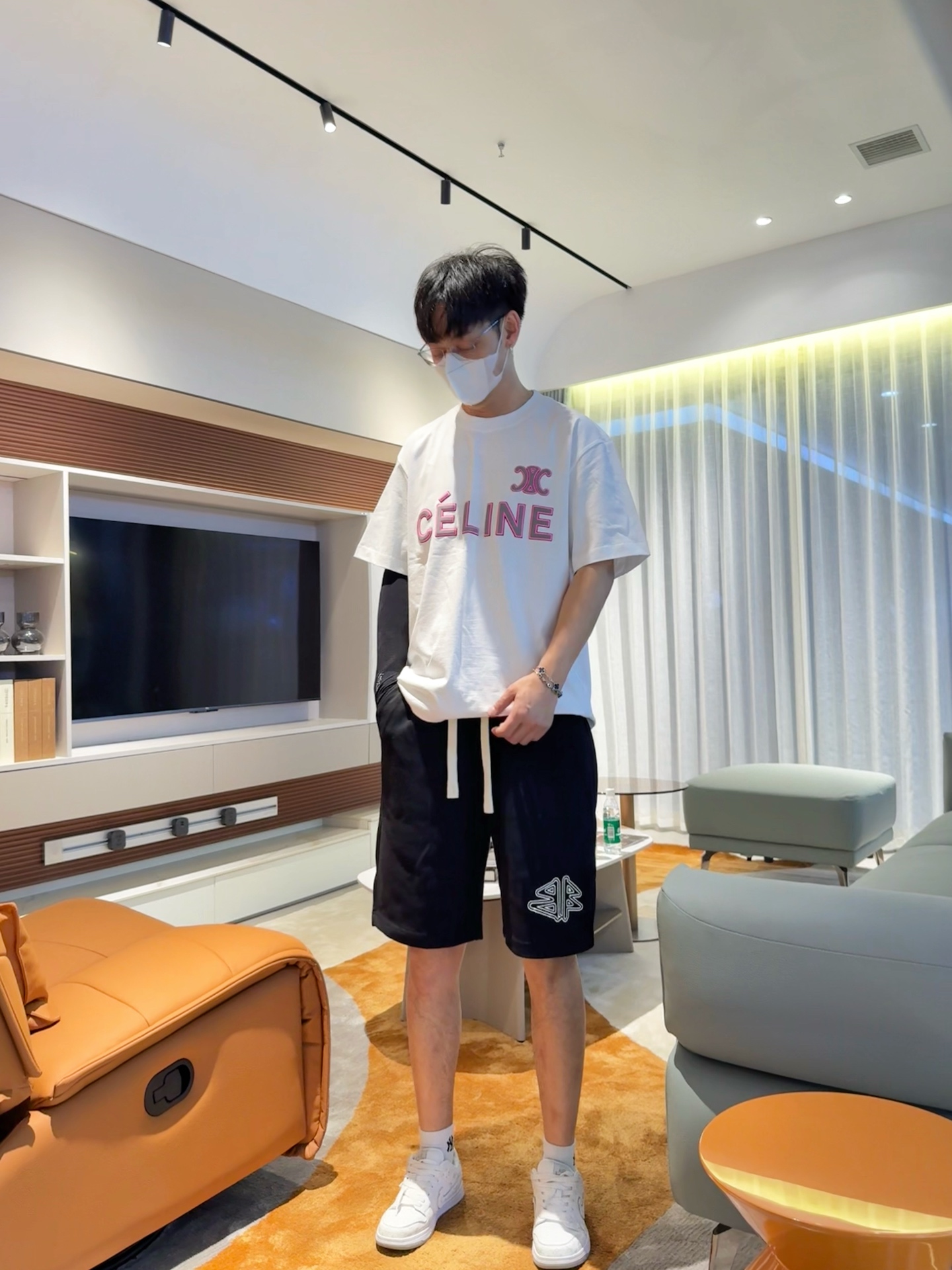 Balenciaga  休闲短裤服装 5