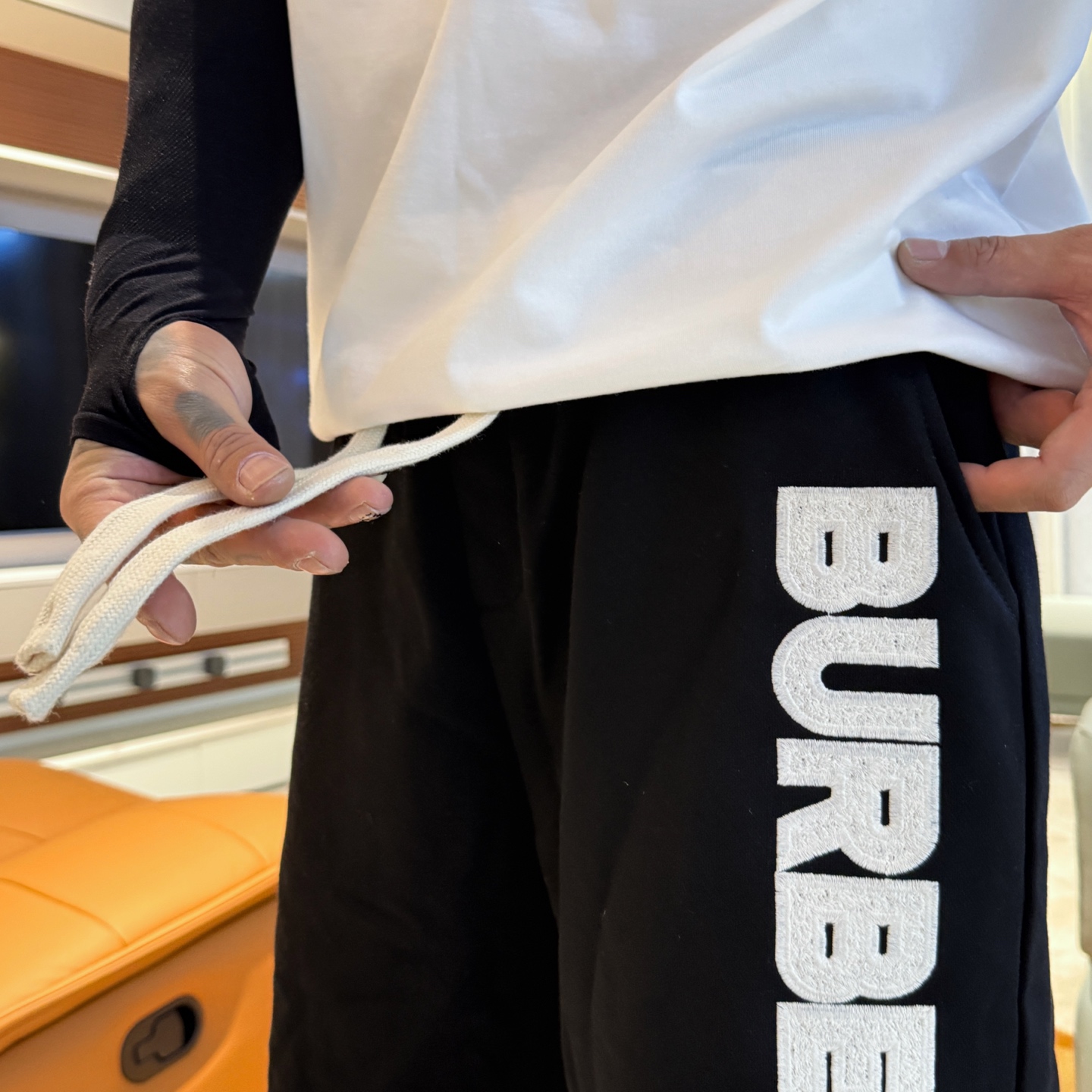 Burberry  休闲短裤服装 6