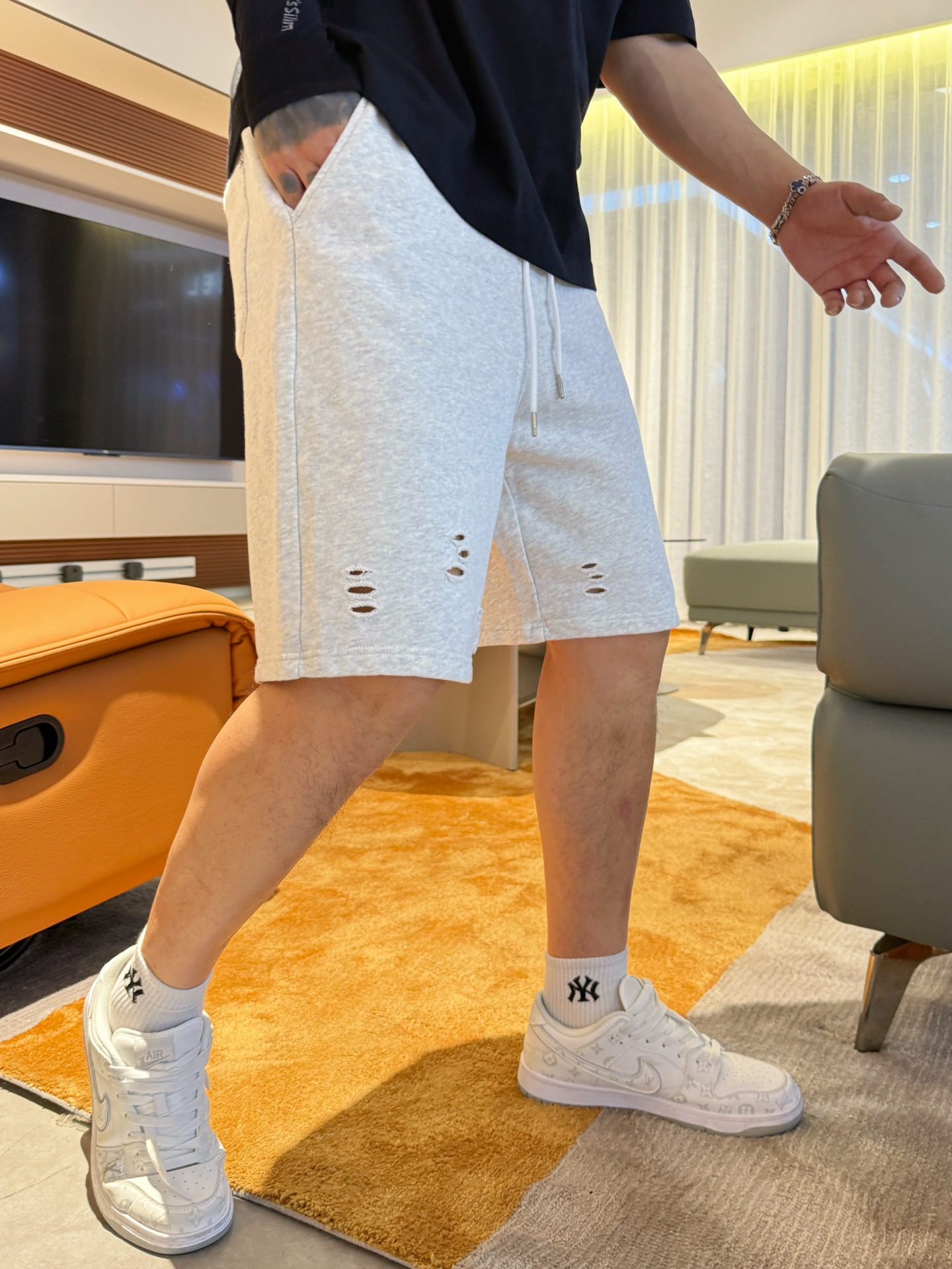 Lulu  休闲短裤服装 3