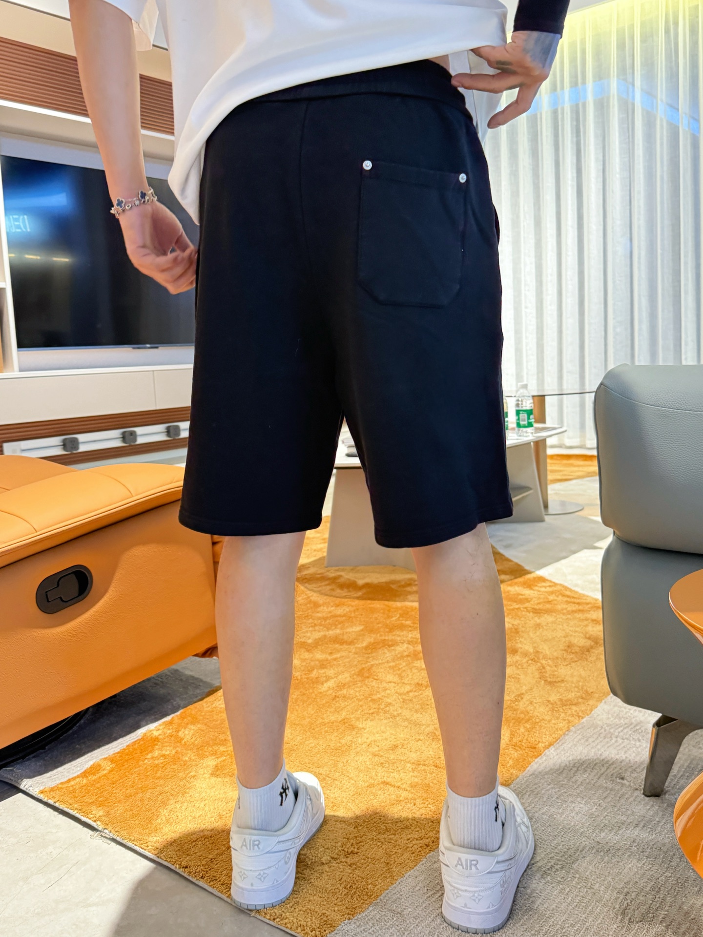 Lulu  休闲短裤服装 4