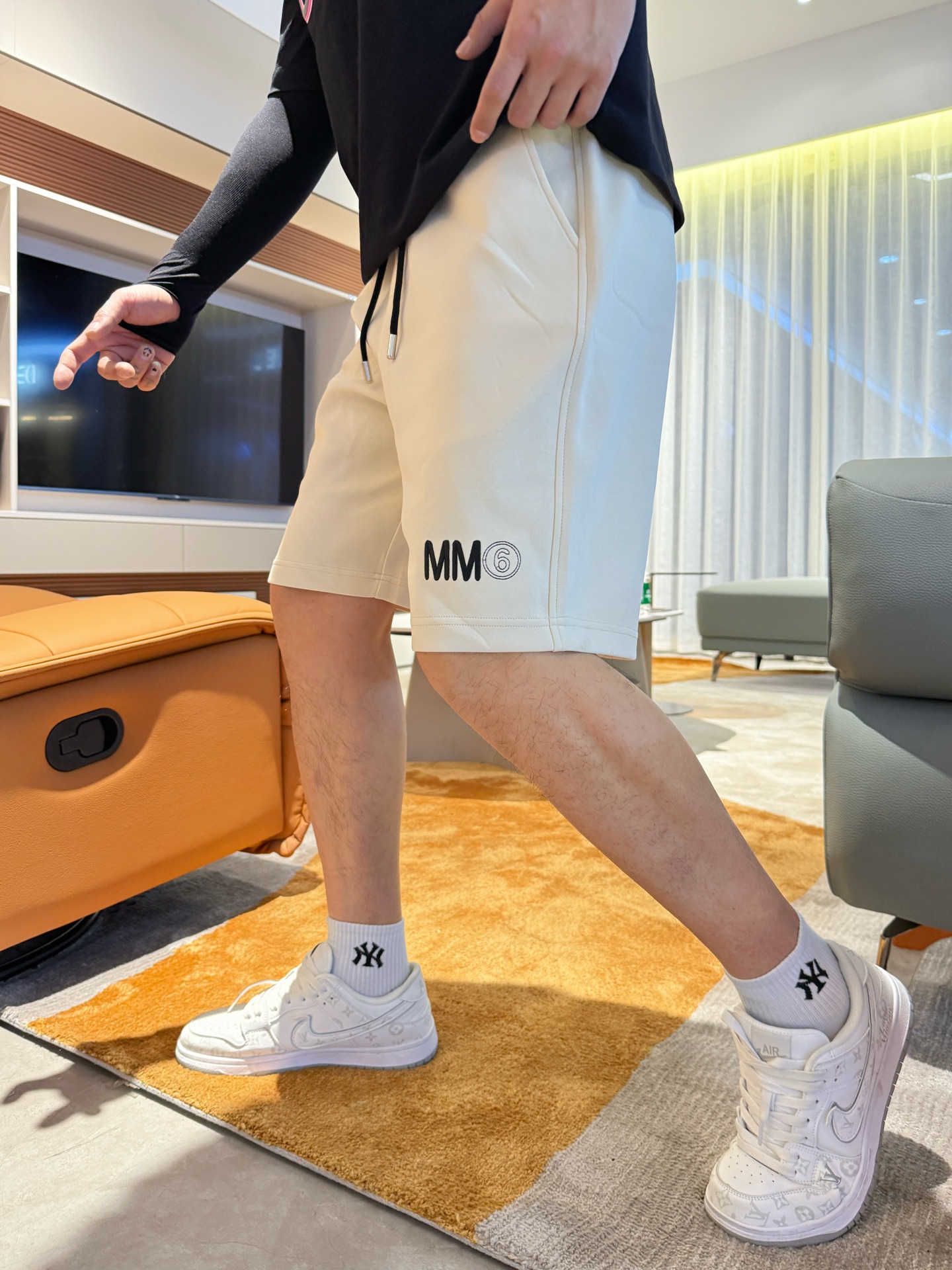 Mugler  休闲短裤服装 2