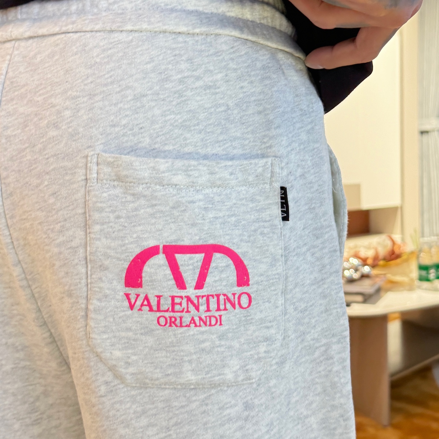 Valentino  休闲短裤服装 9