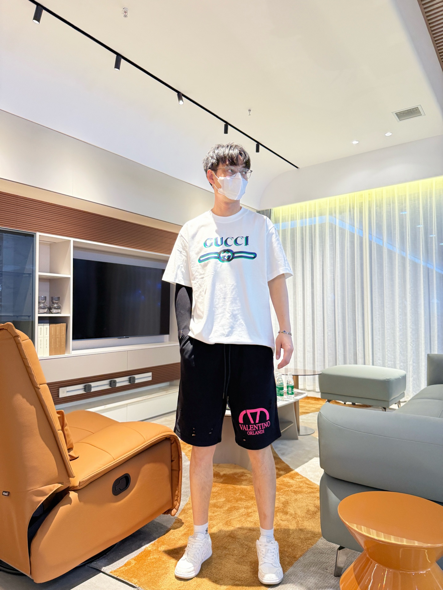 Valentino  休闲短裤服装 5