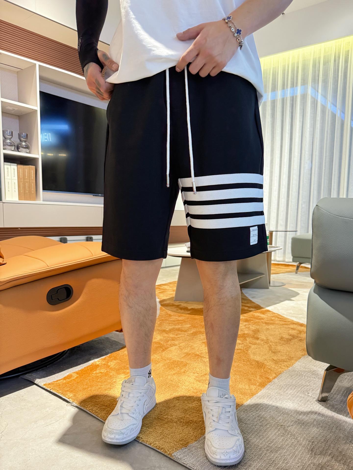   休闲短裤服装 1