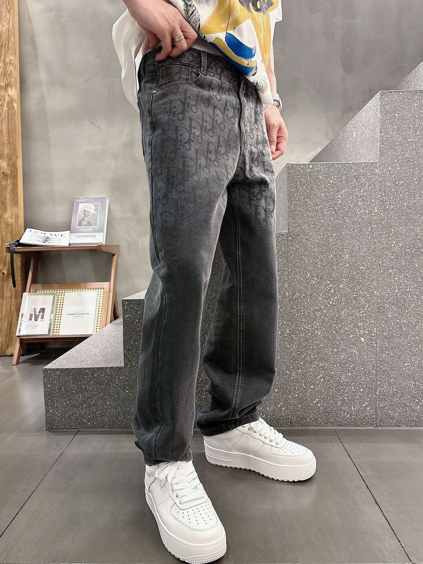 “2025 New Original Jeans: Classic Logo Design, Customized Cowboys, Code 30-36” - 图片 8