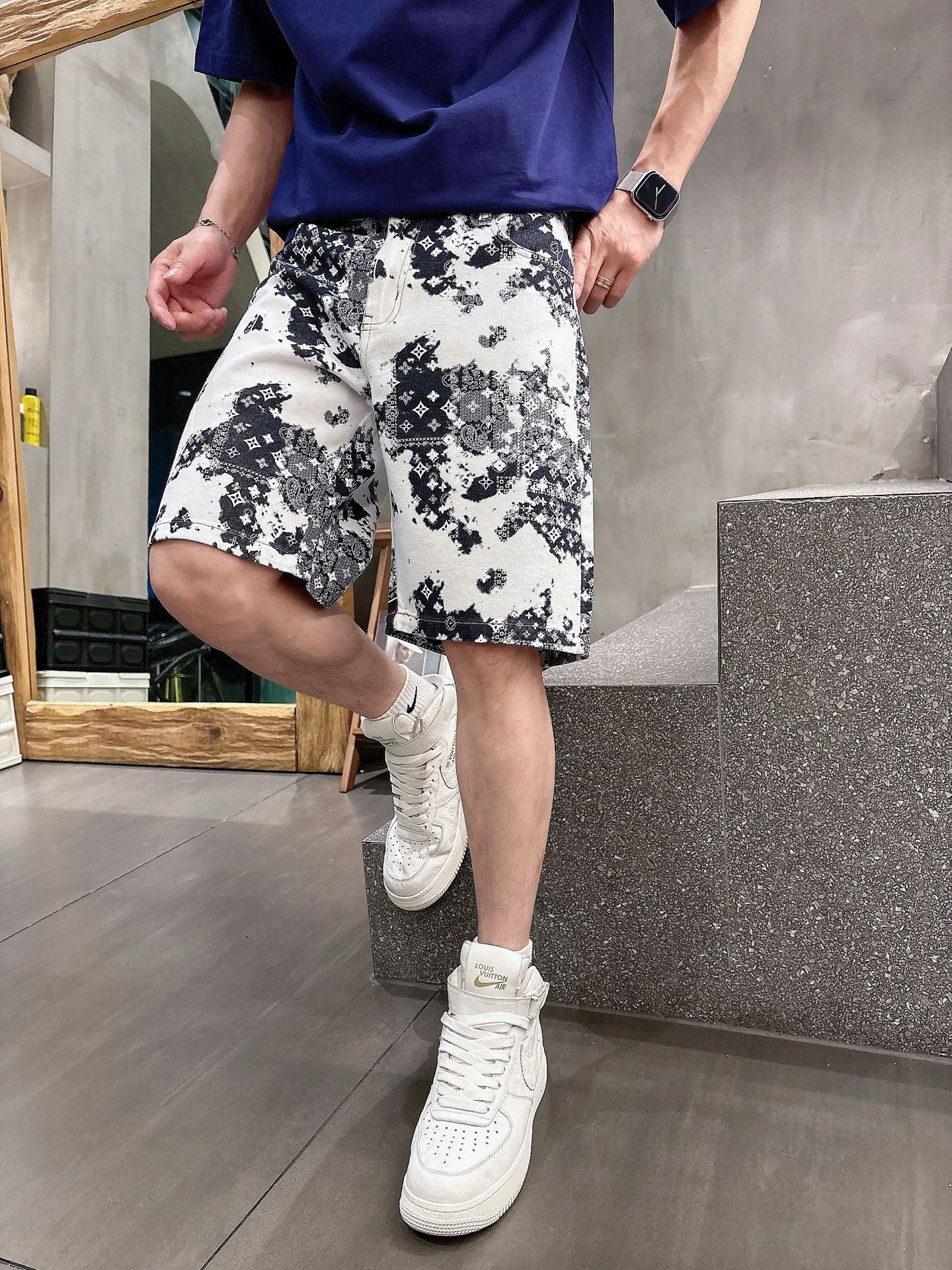 LV   🆕2025新品，原单牛仔短裤 原版重工打造，品牌经典LOG...