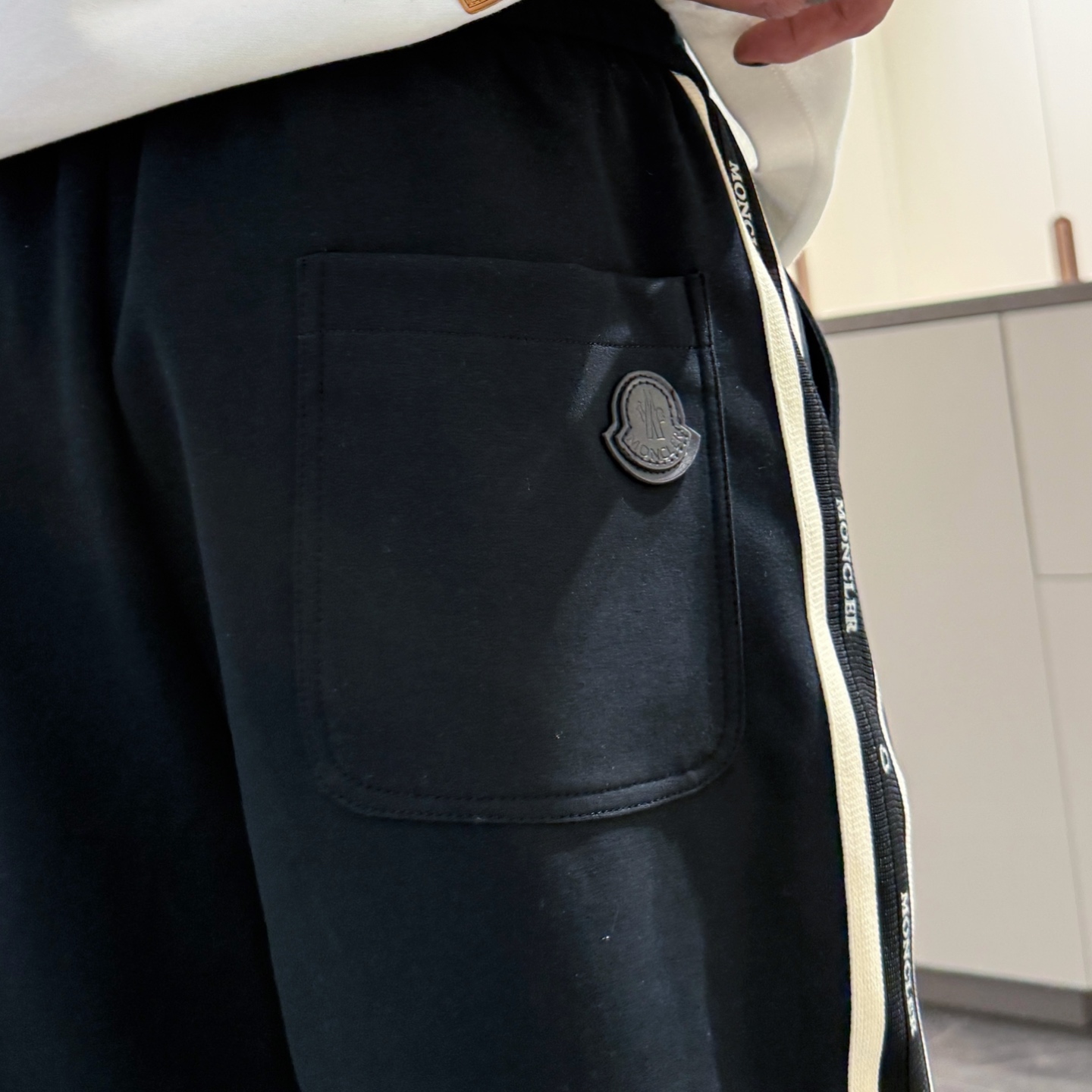   蒙口  顶级货品🐮🆕2025夏季新款休闲短裤！官网同步发售。品牌经典LOGO休闲裤 ，定制面料，舒适