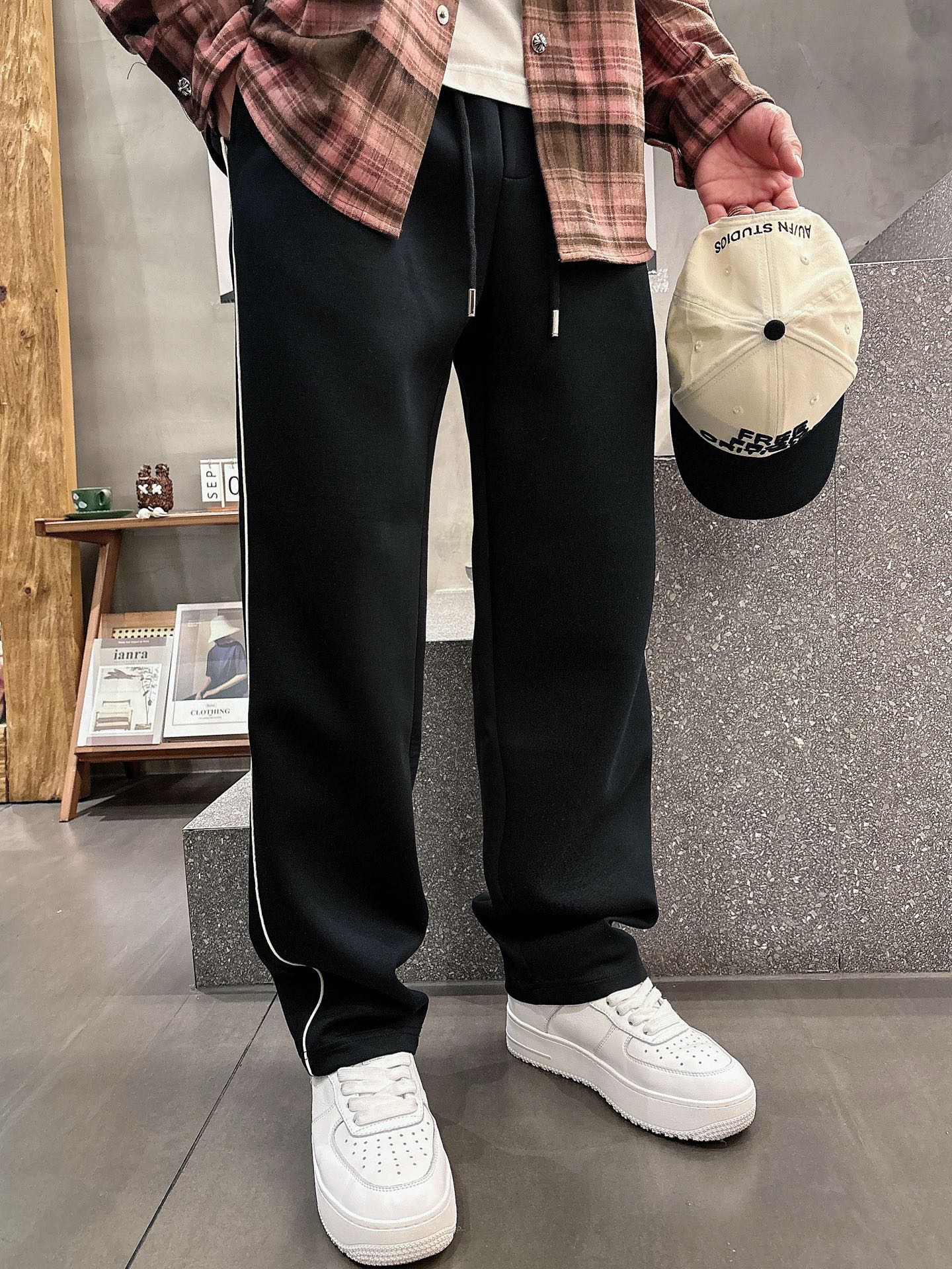 Classic Logo Casual Pants - Comfortable & Stylish, Available in M-3XL 7 i1757496203887 588 0 12