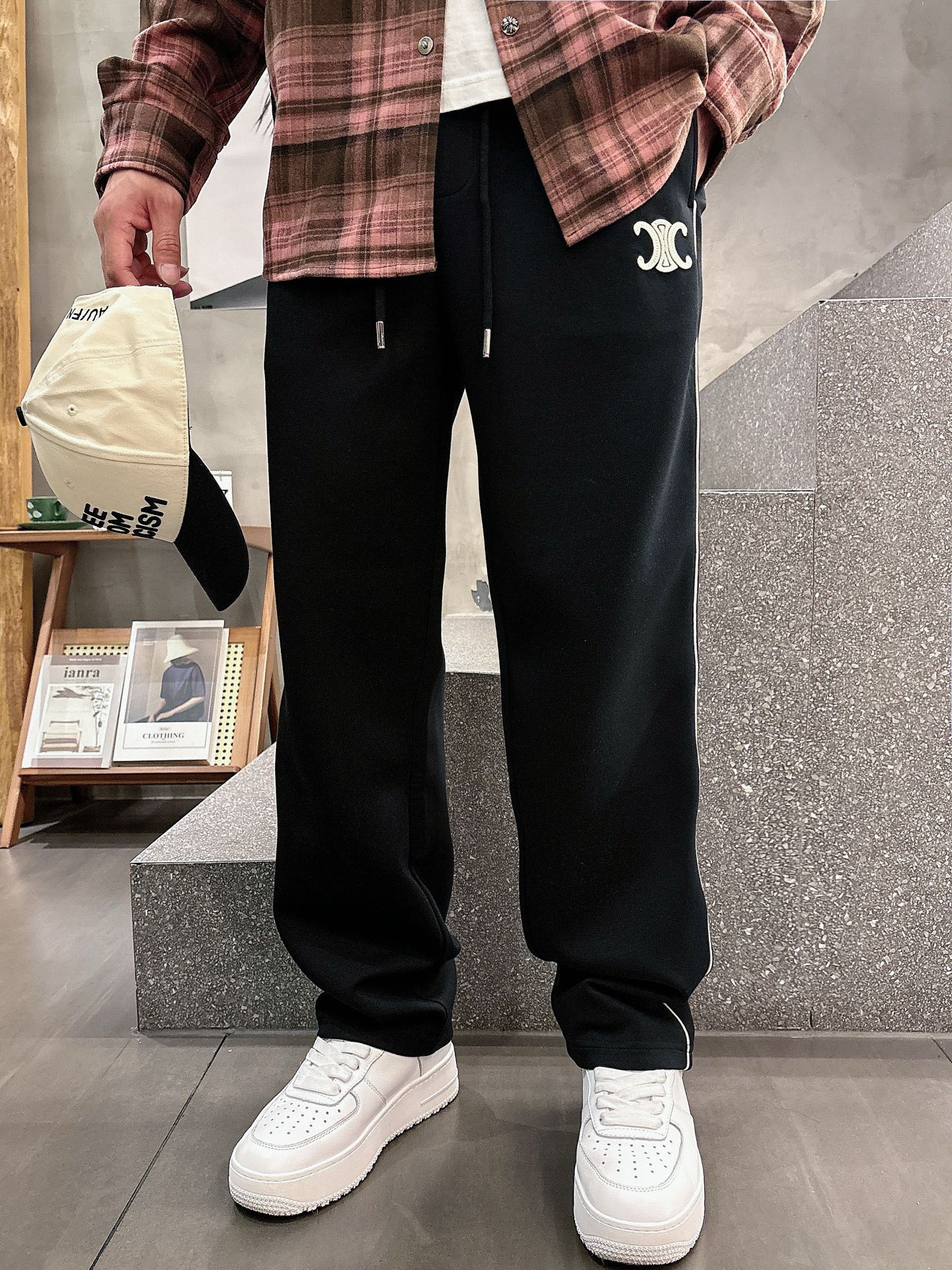 Classic Logo Casual Pants - Comfortable & Stylish, Available in M-3XL 8 i1757496203902 8012 0 0