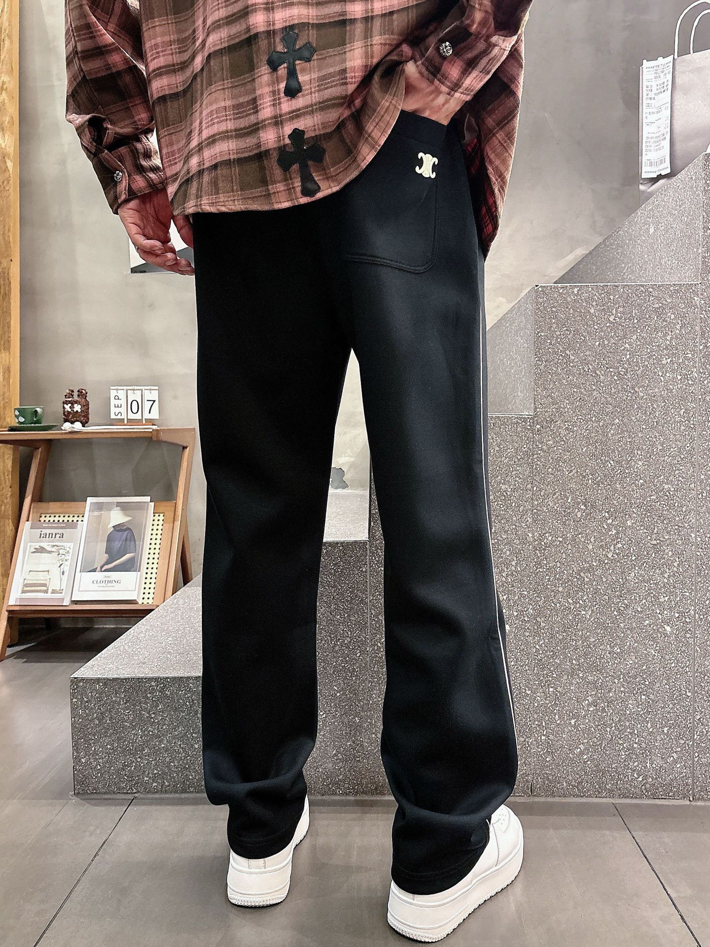Classic Logo Casual Pants - Comfortable & Stylish, Available in M-3XL 5 i1757496211558 1306 0 13