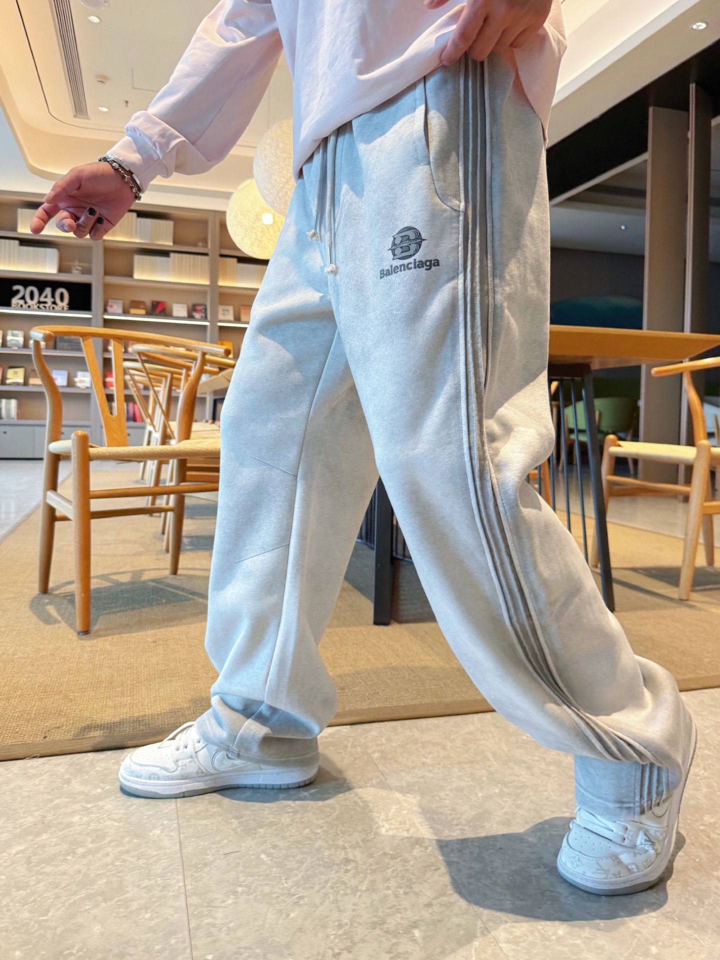 Balenciaga 2025 Fall/Winter Classic Logo Sweatpants - Ultimate Comfort, Iconic Style