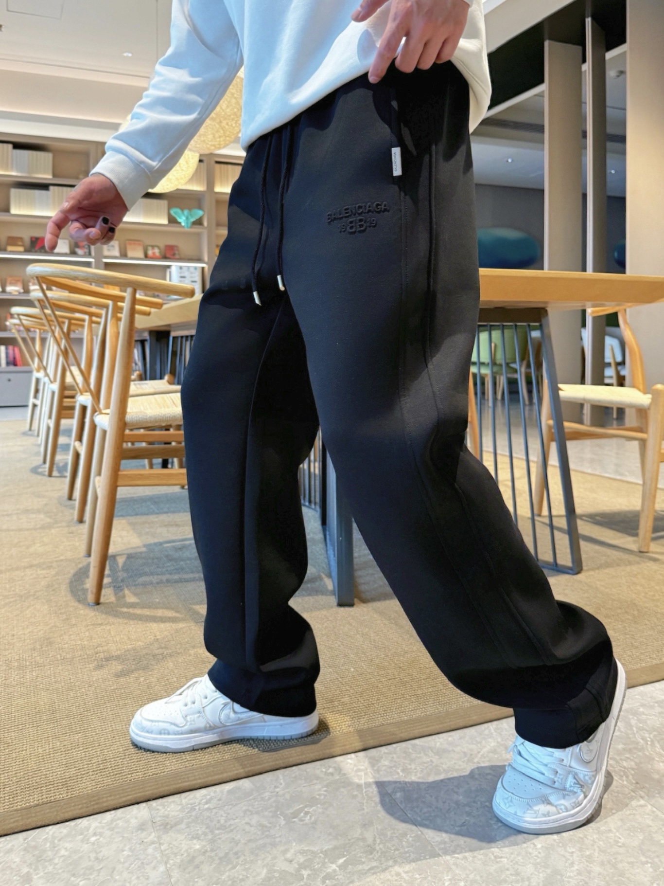 Balenciaga Men's Black Logo Print Casual Pants - Fall/Winter 2025 Collection