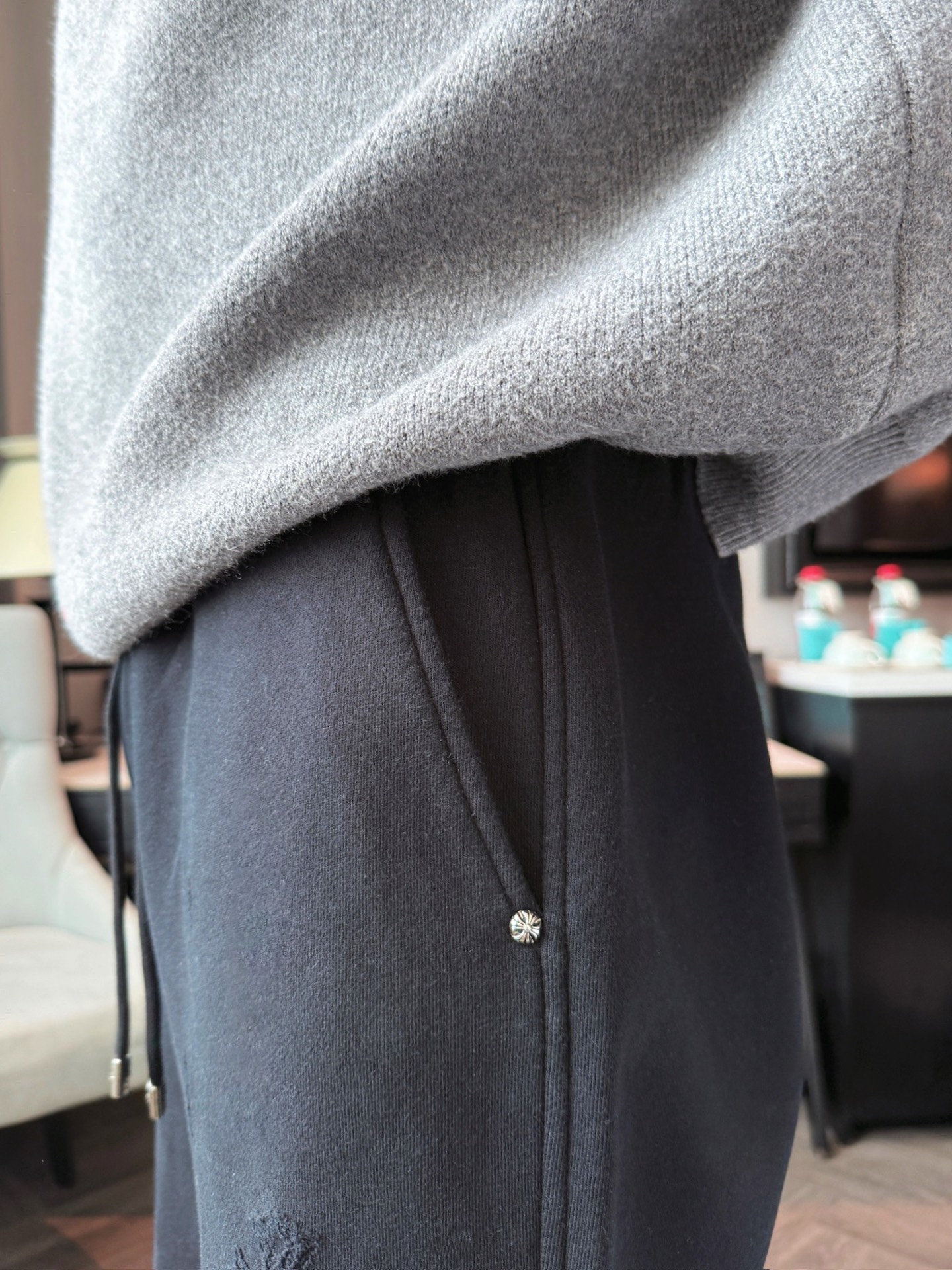 克罗心 顶级货品🐮 🆕2025秋冬新款休闲裤！官网同步发售。品牌经典LOGO休闲裤 ，定制面料，舒适度极