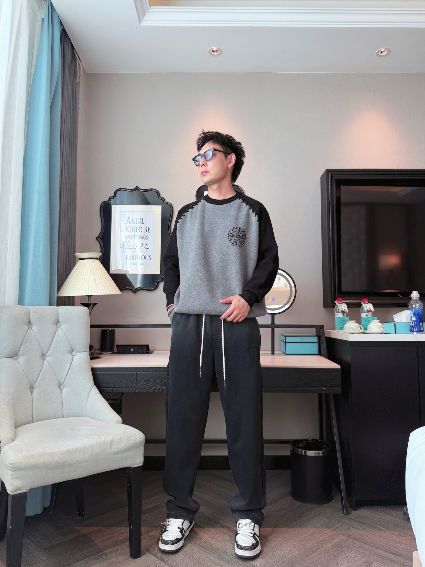 普拉达 顶级货品🐮 🆕2025秋冬新款休闲裤！官网同步发售。品牌经典LOGO休闲裤 ，定制面料，舒适度极