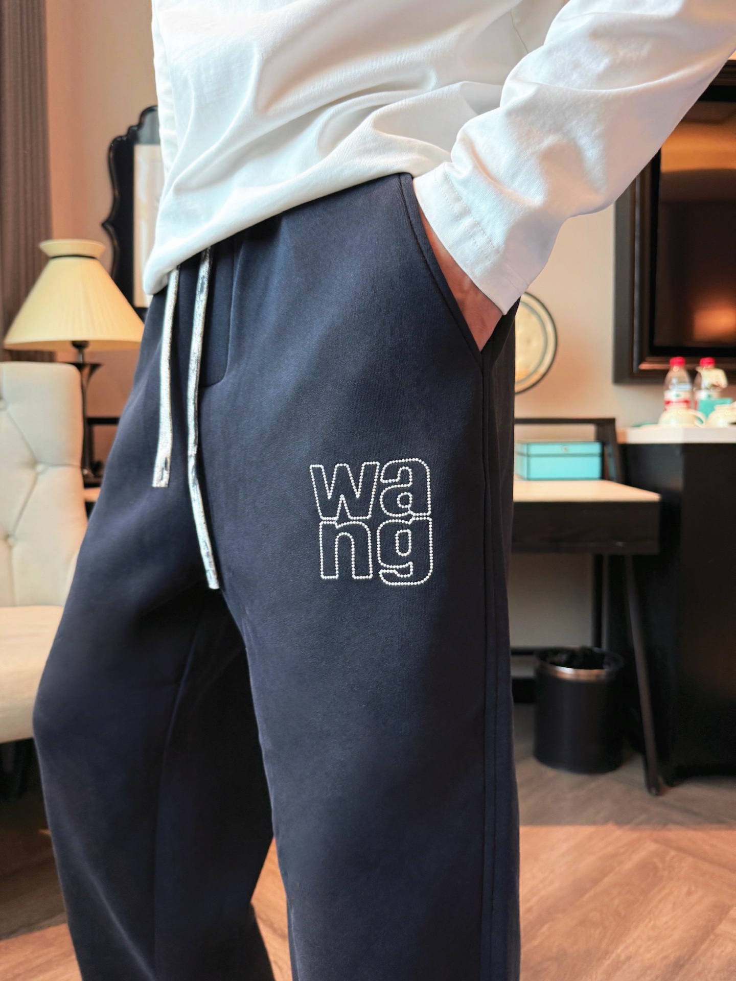 大王 顶级货品🐮 🆕2025秋冬新款休闲裤！官网同步发售。品牌经典LOGO休闲裤 ，定制面料，舒适度极好