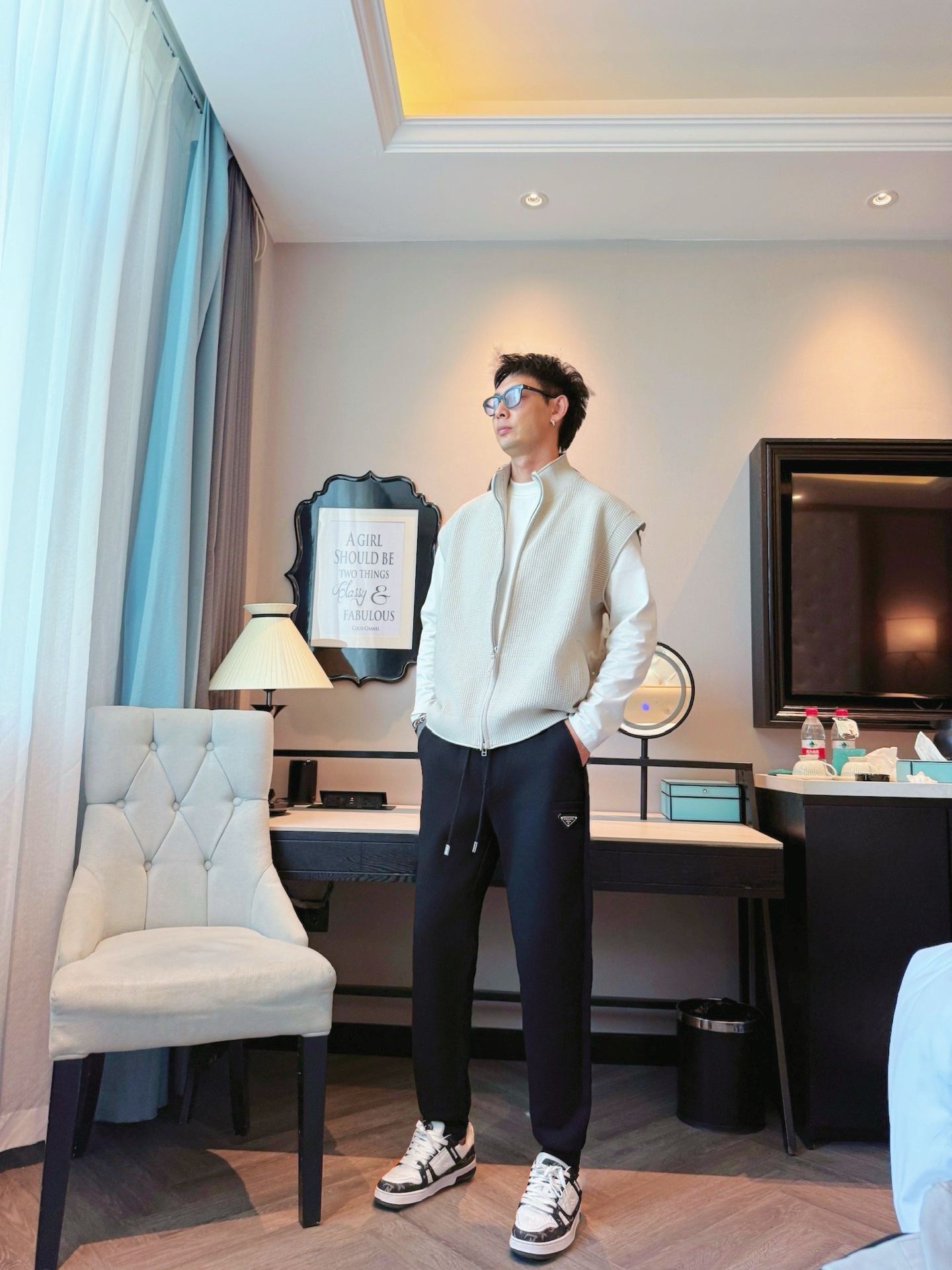 普拉达 顶级货品🐮 🆕2025秋冬新款休闲裤！官网同步发售。品牌经典LOGO休闲裤 ，定制面料，舒适度极