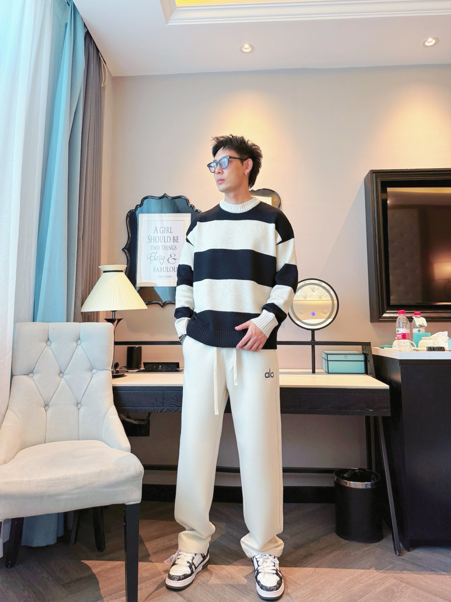 alo 顶级货品🐮 🆕2025秋冬新款休闲裤！官网同步发售。品牌经典LOGO休闲裤 ，定制面料，舒适度极