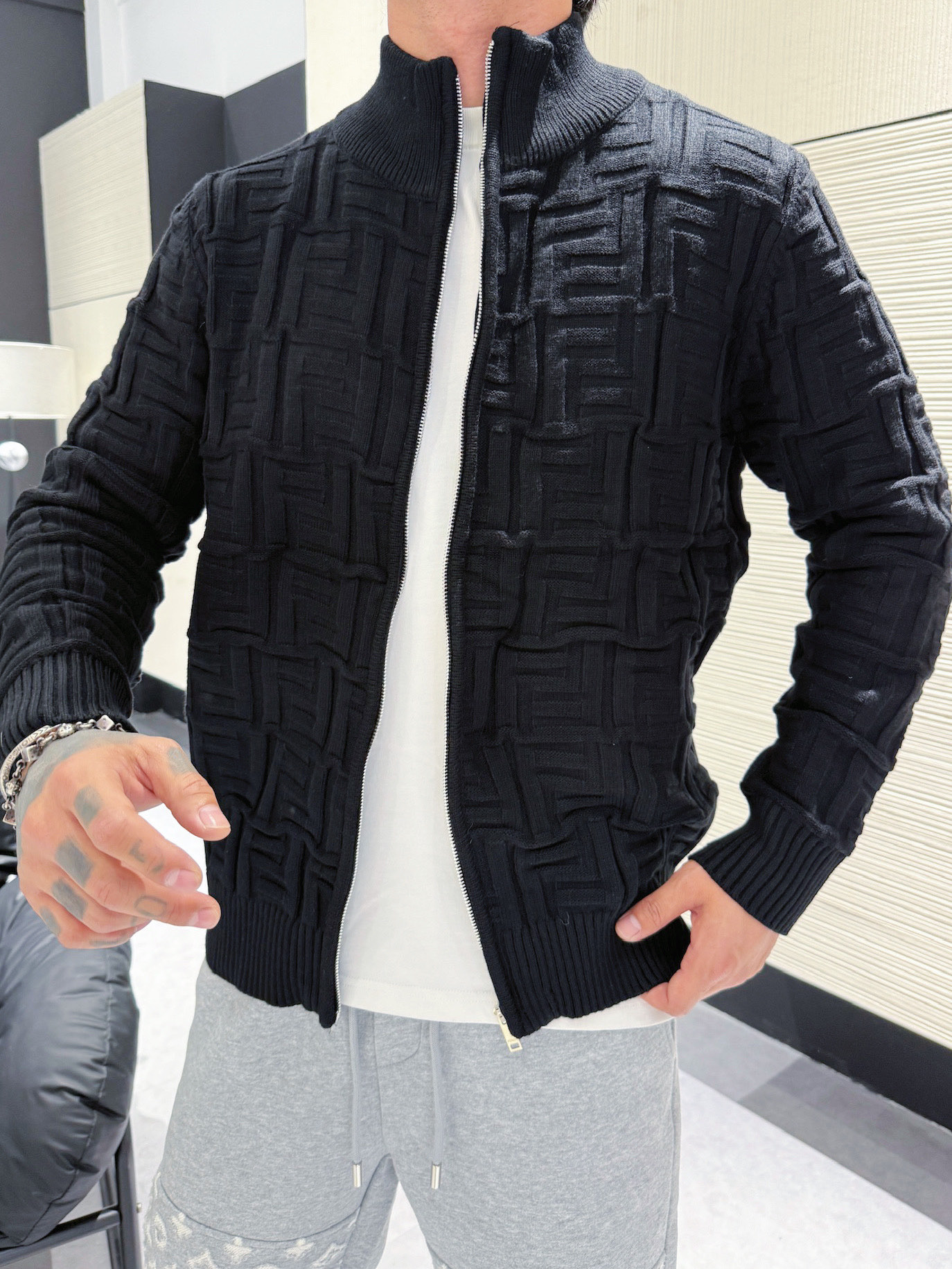 Fendi hombre FEND1* 2025 — photo 7