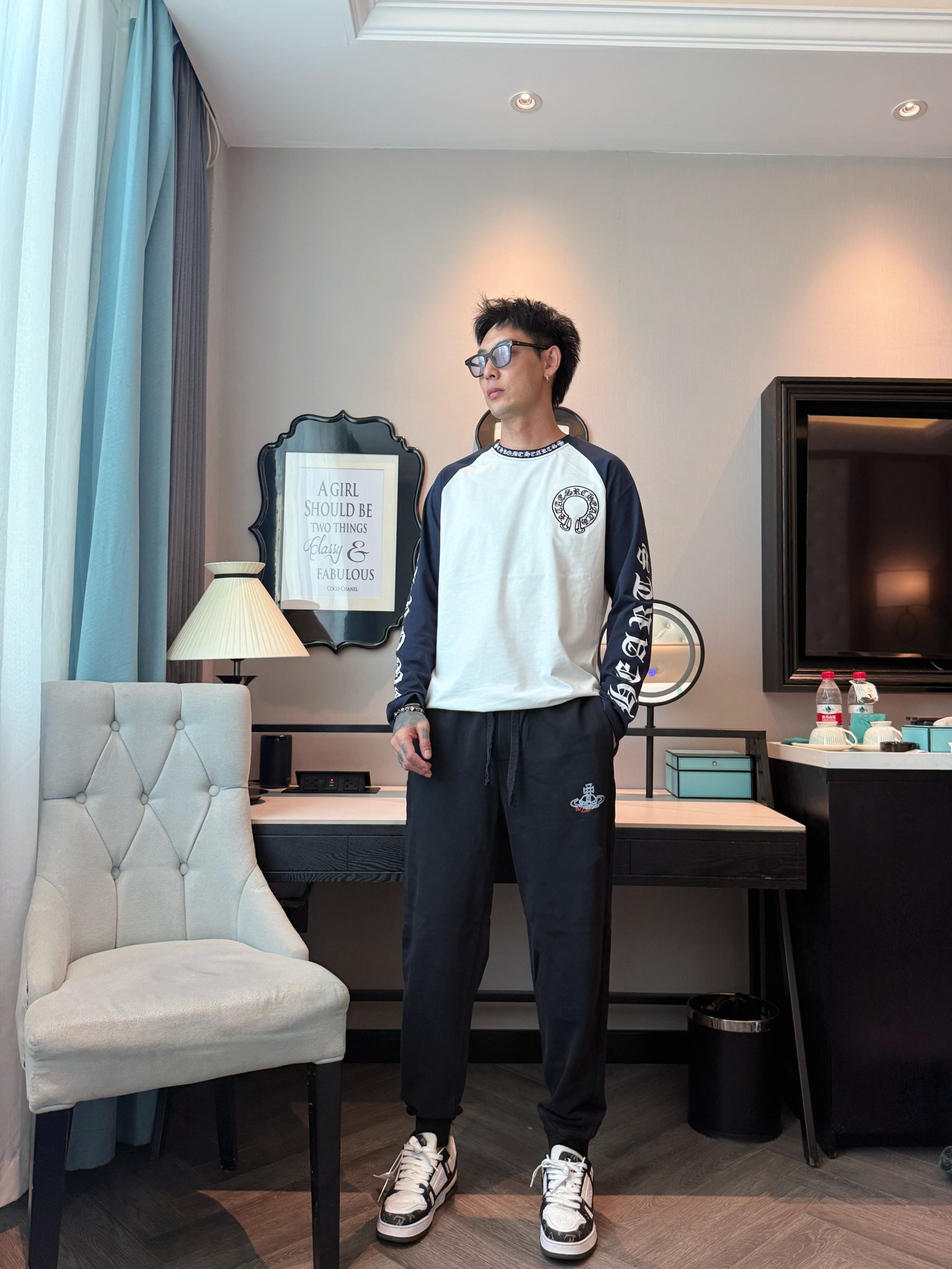 西太后 顶级货品🐮 🆕2025秋冬新款休闲裤！官网同步发售。品牌经典LOGO休闲裤 ，定制面料，舒适度极