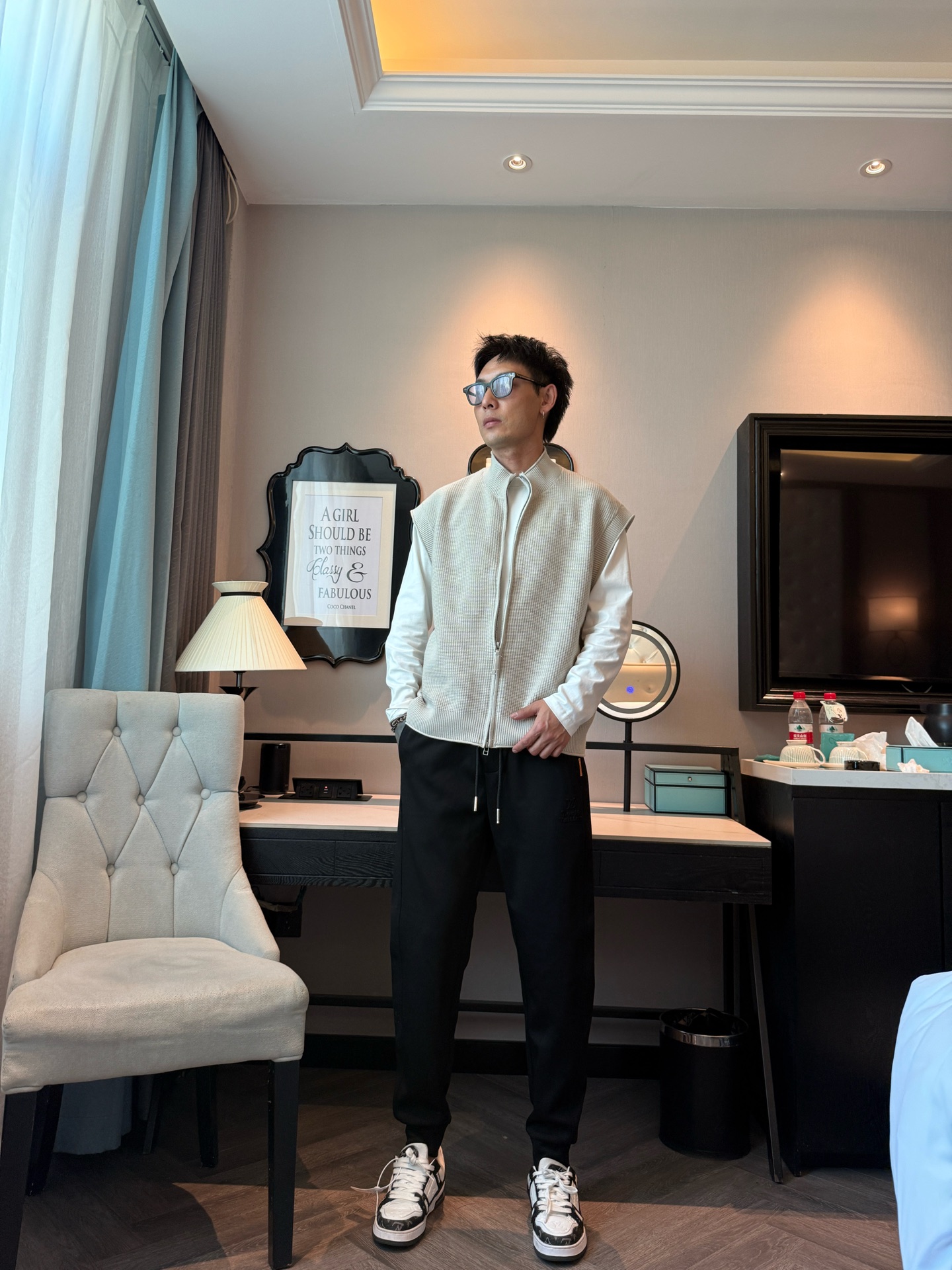 LV 顶级货品🐮 🆕2025秋冬新款休闲裤！官网同步发售。品牌经典LOGO休闲裤 ，定制面料，舒适度极好