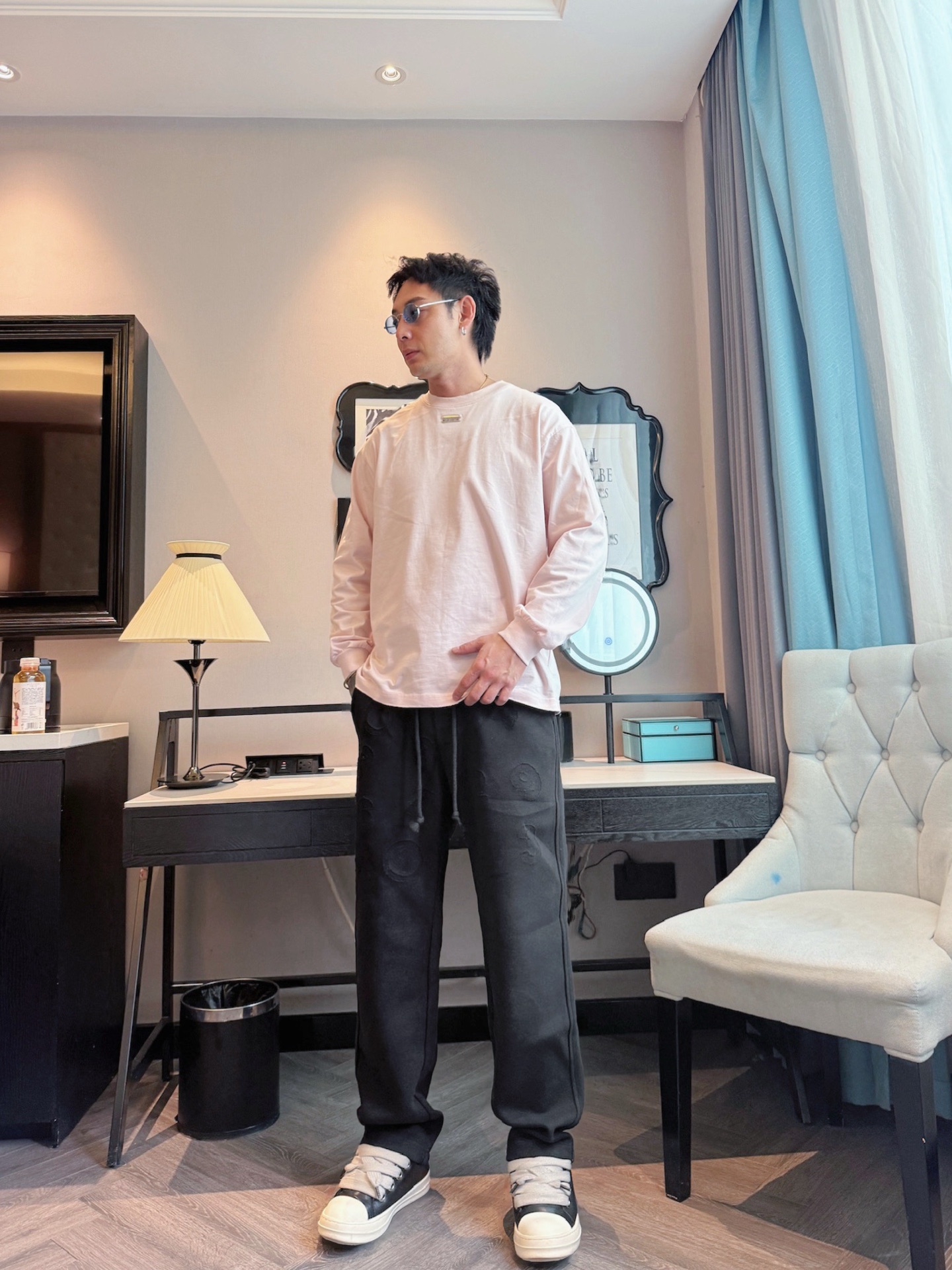 马吉拉 顶级货品🐮 🆕2025秋冬新款休闲裤！官网同步发售。品牌经典LOGO休闲裤 ，定制面料，舒适度极