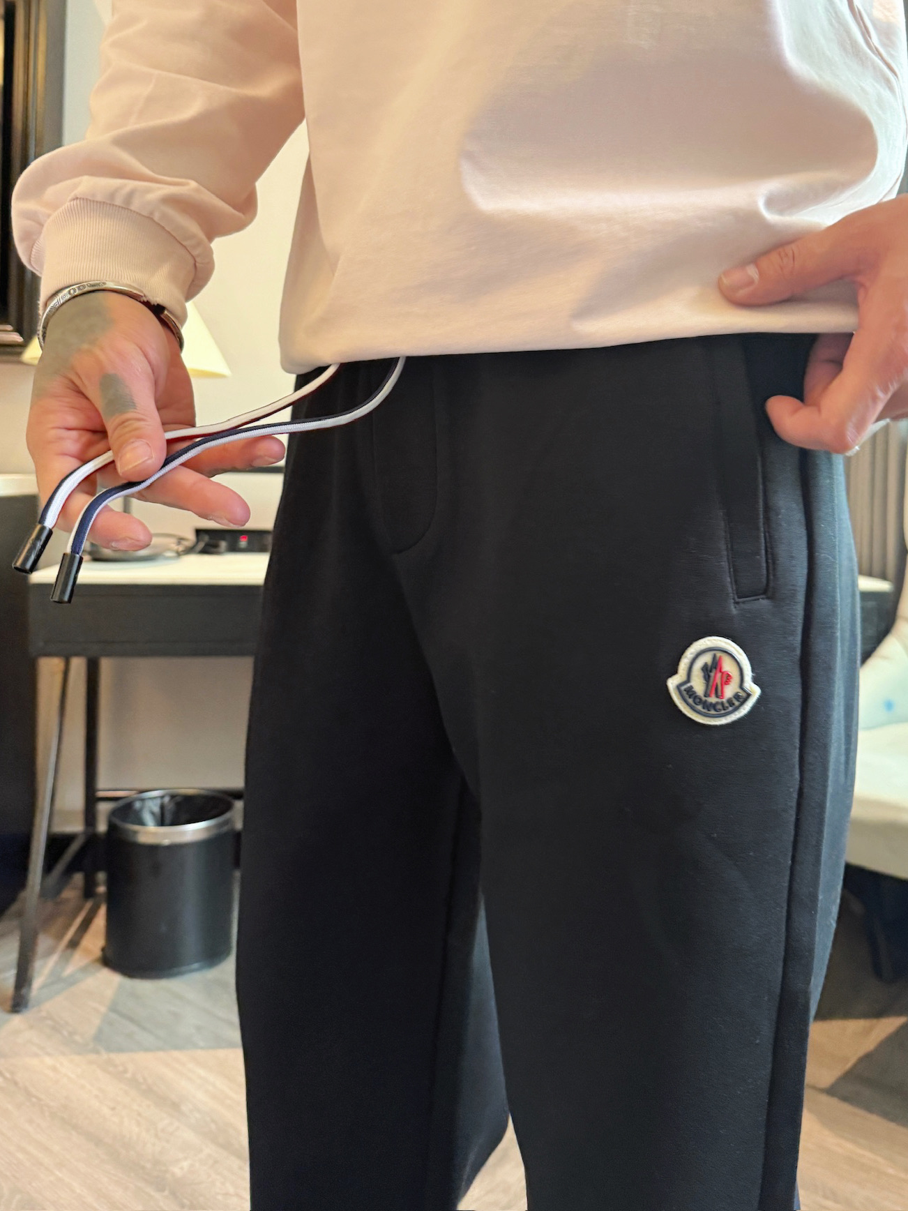 蒙口 顶级货品🐮 加厚款！🆕2025秋冬新款休闲裤！官网同步发售。品牌经典LOGO休闲裤 ，定制面料，舒