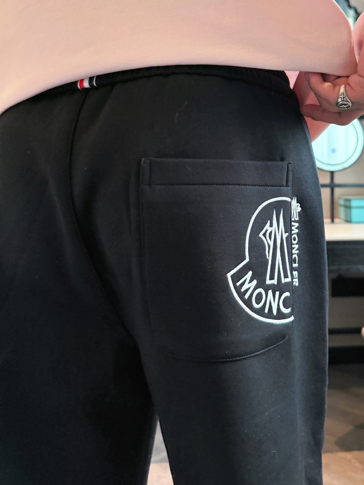 蒙口 顶级货品🐮 加厚款！🆕2025秋冬新款休闲裤！官网同步发售。品牌经典LOGO休闲裤 ，定制面料，舒