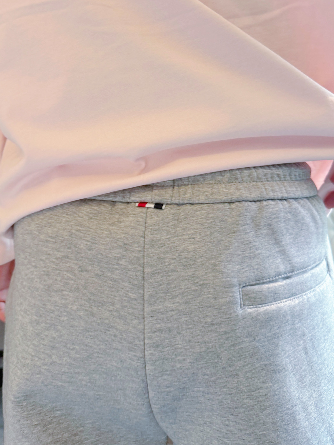 TB 顶级货品🐮 🆕2025秋冬新款休闲裤！官网同步发售。品牌经典LOGO休闲裤 ，定制面料，舒适度极好