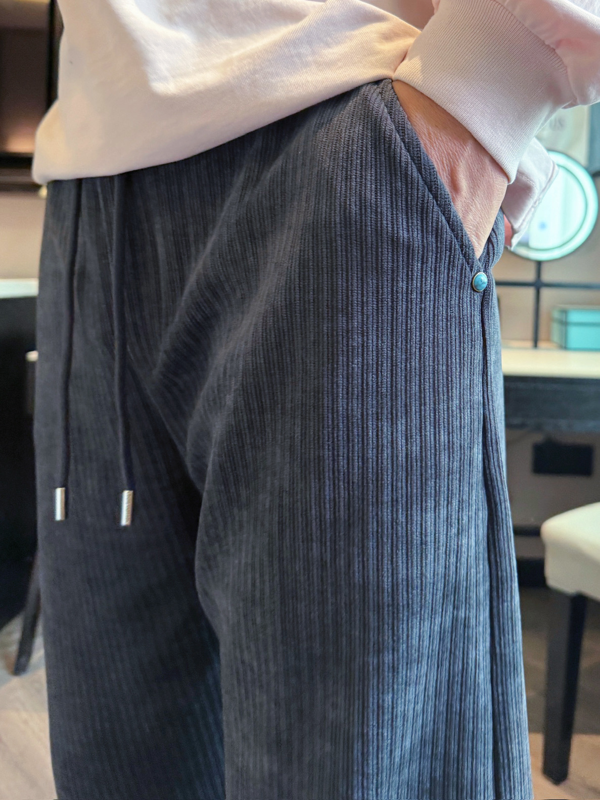 LV 顶级货品🐮 🆕2025秋冬新款休闲裤！官网同步发售。品牌经典LOGO休闲裤 ，定制面料，舒适度极好