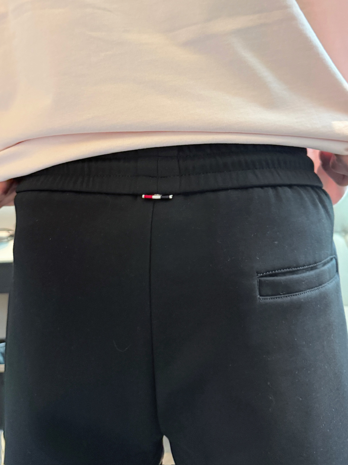 TB 顶级货品🐮 🆕2025秋冬新款休闲裤！官网同步发售。品牌经典LOGO休闲裤 ，定制面料，舒适度极好