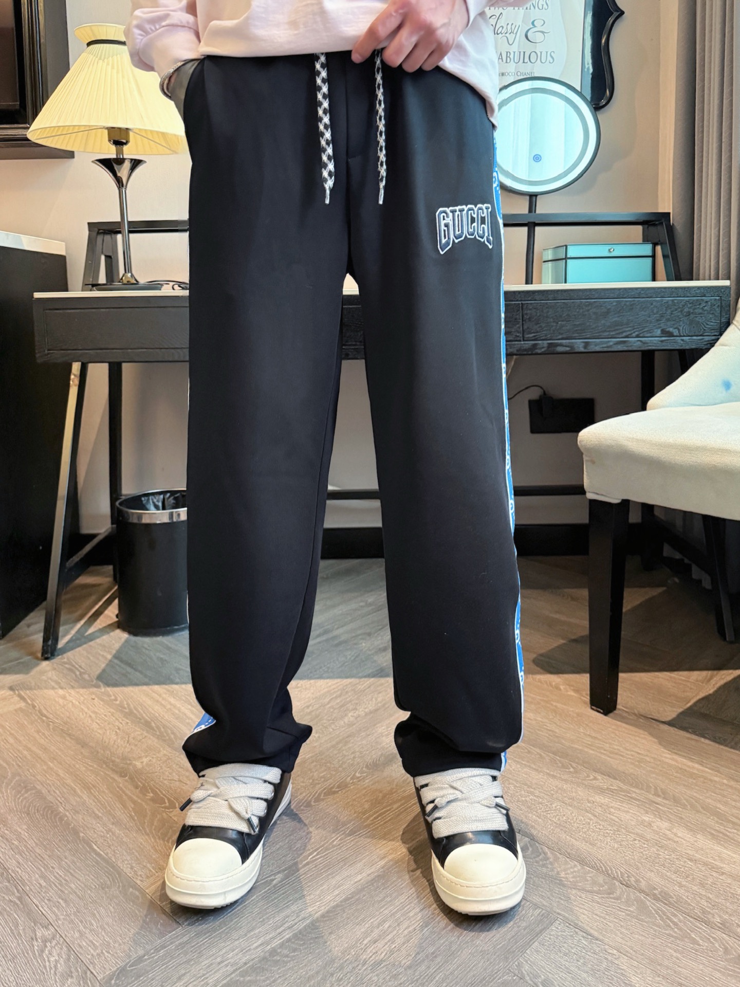 古奇 顶级货品🐮 🆕2025秋冬新款休闲裤！官网同步发售。品牌经典LOGO休闲裤 ，定制面料，舒适度极好