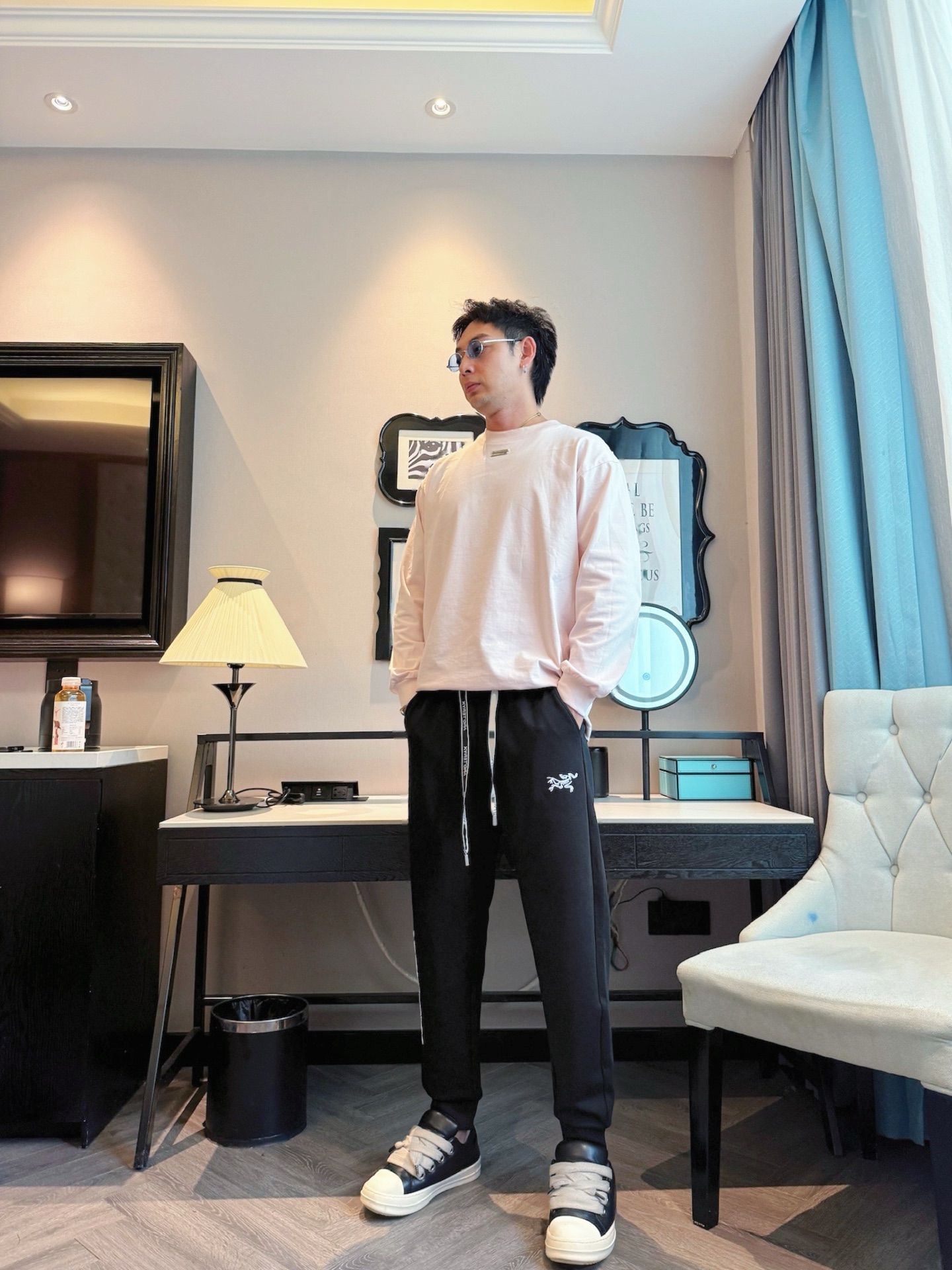 始祖鸟 顶级货品🐮 🆕2025秋冬新款休闲裤！官网同步发售。品牌经典LOGO休闲裤 ，定制面料，舒适度极