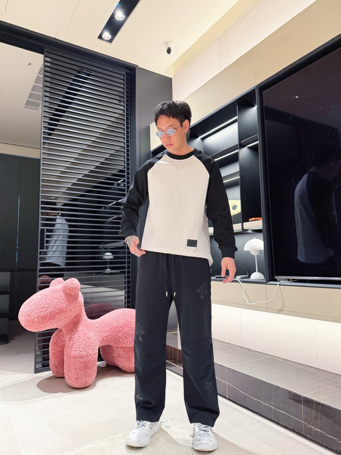 克罗心 顶级货品🐮 🆕2026春夏新款休闲裤！官网同步发售。品牌经典LOGO休闲裤 ，定制面料，舒适度极