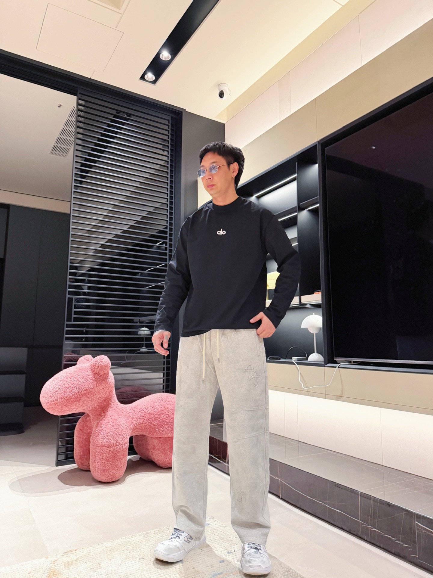 克罗心 顶级货品🐮 🆕2026春夏新款休闲裤！官网同步发售。品牌经典LOGO休闲裤 ，定制面料，舒适度极