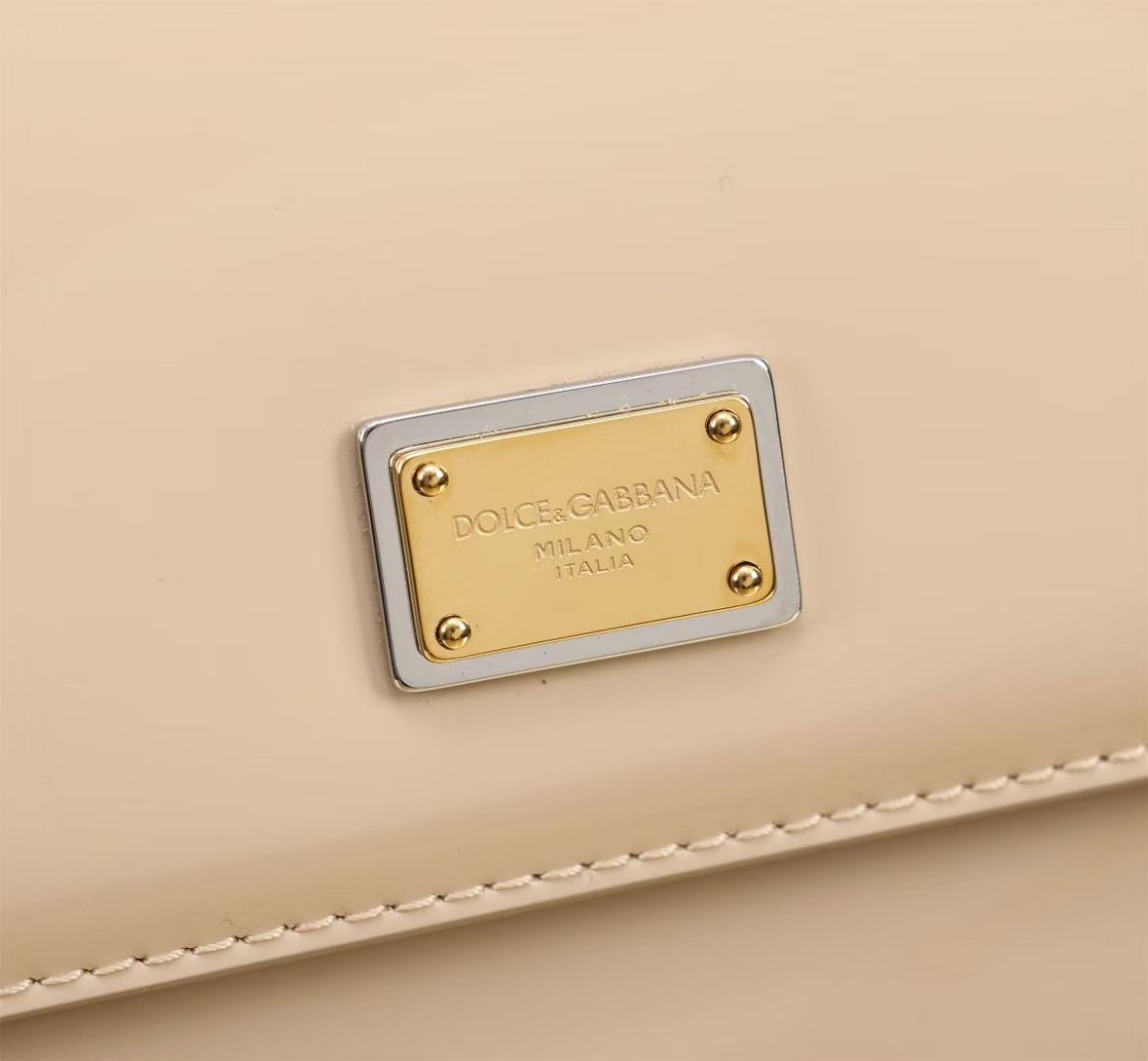 🔥Dolce & Gabban杜嘉班纳 💋（🔍手漆皮）颜色正㊣版型！经典款手提斜挎包系列 时尚界另一款铂