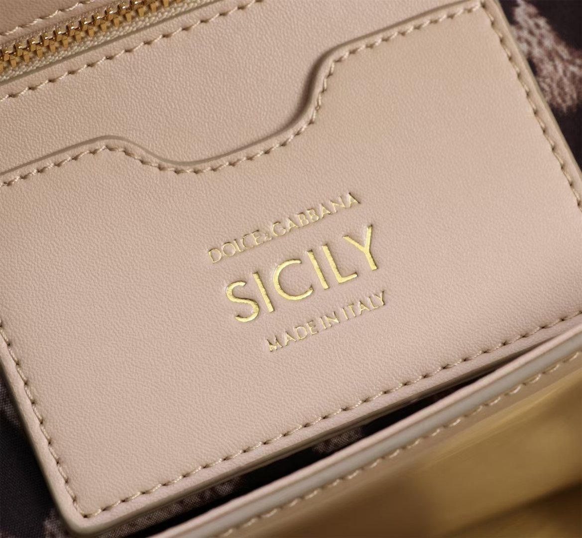 🔥Dolce & Gabban杜嘉班纳 💋（🔍手漆皮）颜色正㊣版型！经典款手提斜挎包系列 时尚界另一款铂