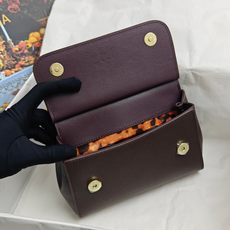 💄Dolce & Gabban杜嘉班纳 💋(🔍6591#手掌纹)颜色正㊣版型!经典款手提斜挎包系,时尚界 💄Dolce & Gabban杜嘉班纳 💋(🔍6591#手掌纹)颜色正㊣版型!经典款手提斜挎包系,时尚界