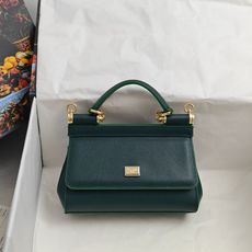 。Dolce & Gabban杜嘉班纳 💋(🔍BB6111# Sicily 100%正㊣版复制!品牌典范 。Dolce & Gabban杜嘉班纳 💋(🔍BB6111# Sicily 100%正㊣版复制!品牌典范