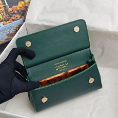 。Dolce & Gabban杜嘉班纳 💋(🔍BB6111# Sicily 100%正㊣版复制!品牌典范 。Dolce & Gabban杜嘉班纳 💋(🔍BB6111# Sicily 100%正㊣版复制!品牌典范