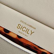。Dolce & Gabban杜嘉班纳 💋(🔍BB6111# Sicily 100%正㊣版复制!品牌典范 。Dolce & Gabban杜嘉班纳 💋(🔍BB6111# Sicily 100%正㊣版复制!品牌典范