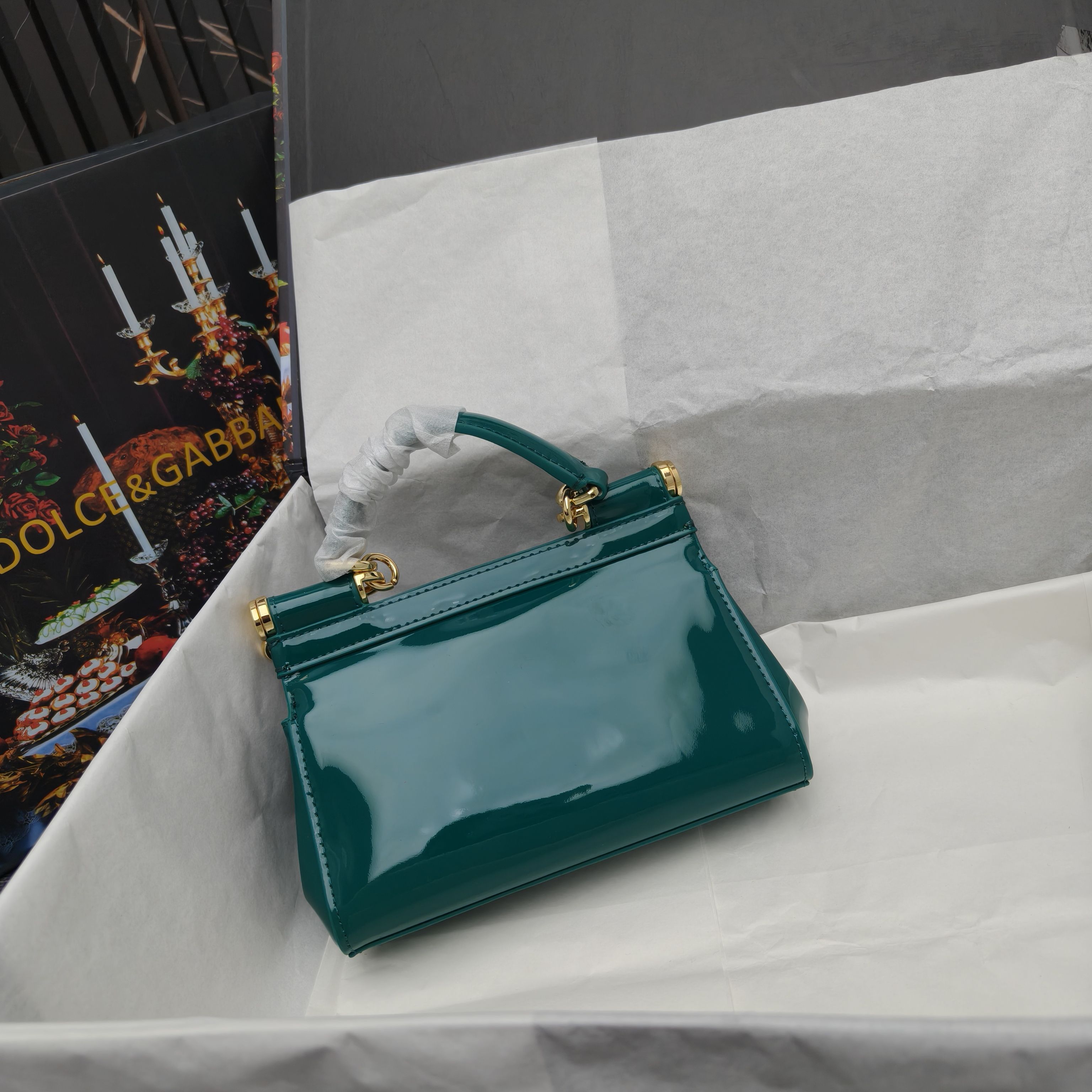 🔥Dolce & Gabban杜嘉班纳 💋（🔍手漆皮）颜色正㊣版型！经典款手提斜挎包系列 时尚界另一款铂