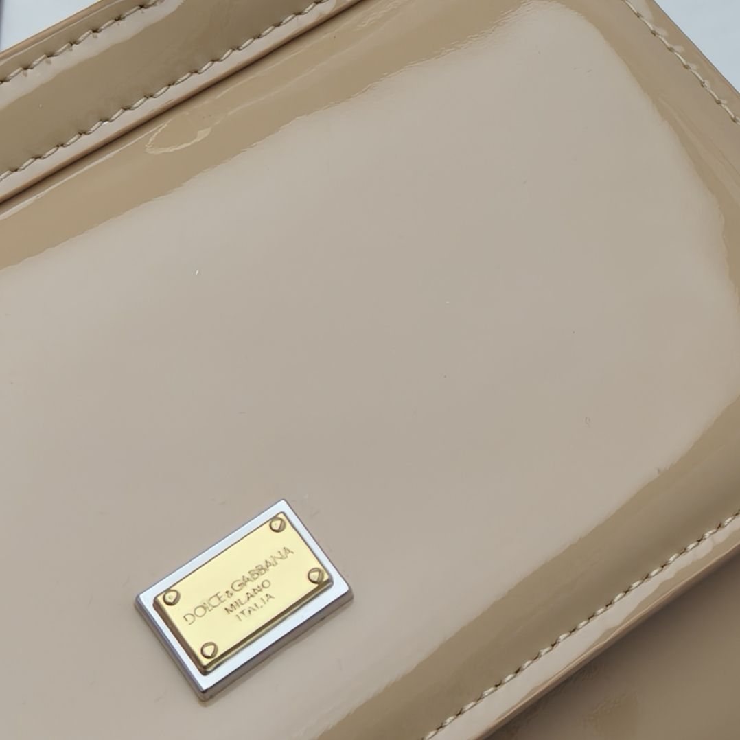 🔥Dolce & Gabban杜嘉班纳 💋（🔍手漆皮）颜色正㊣版型！经典款手提斜挎包系列 时尚界另一款铂