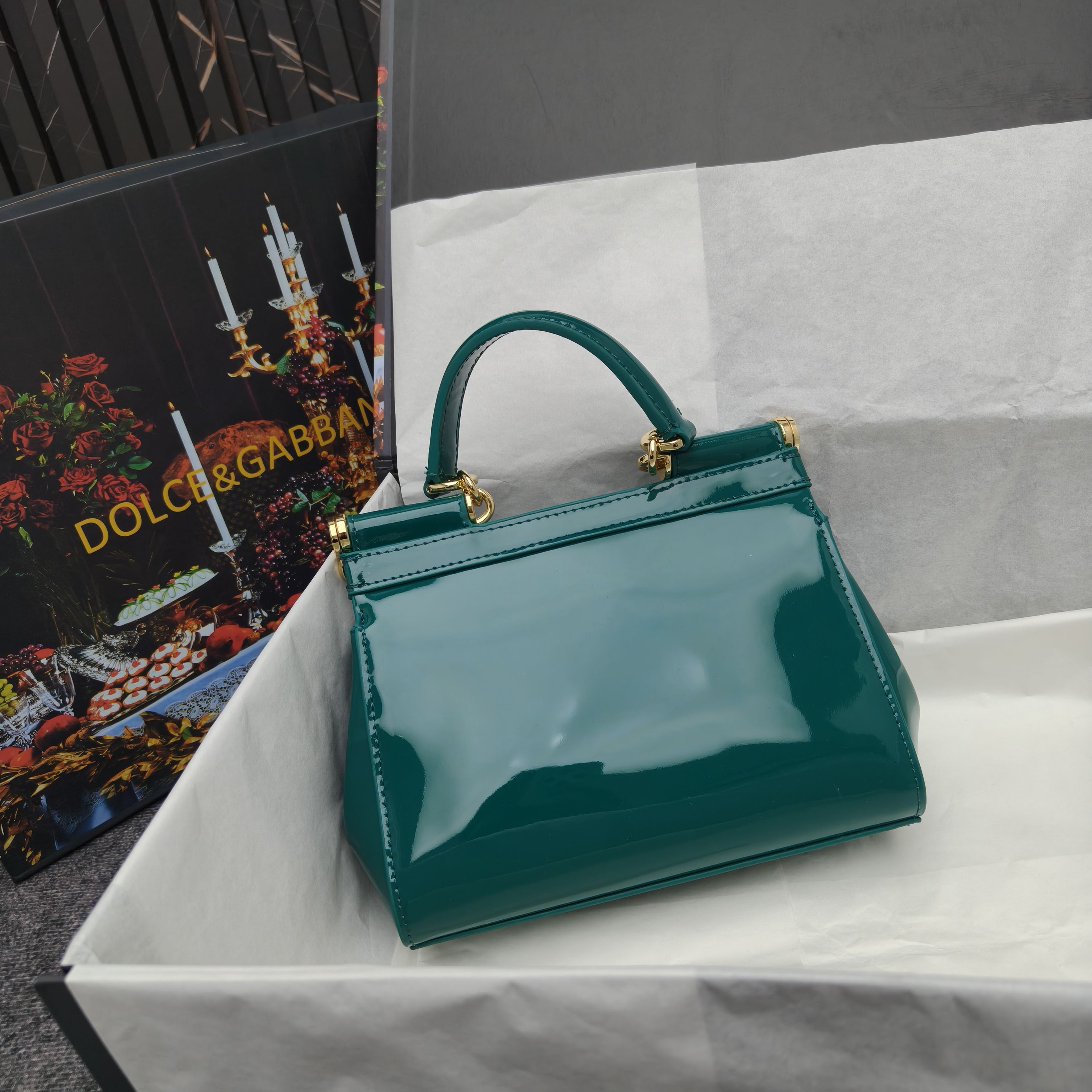 🔥Dolce & Gabban杜嘉班纳 💋（🔍手漆皮）颜色正㊣版型！经典款手提斜挎包系列 时尚界另一款铂