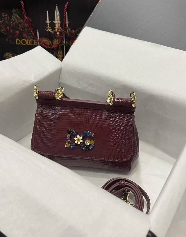 🦎新款钻扣💎Dolce & Gabban杜嘉班纳 💋( 蜥蜴纹 正㊣版复制!品牌典范之作,现以全新精巧版
