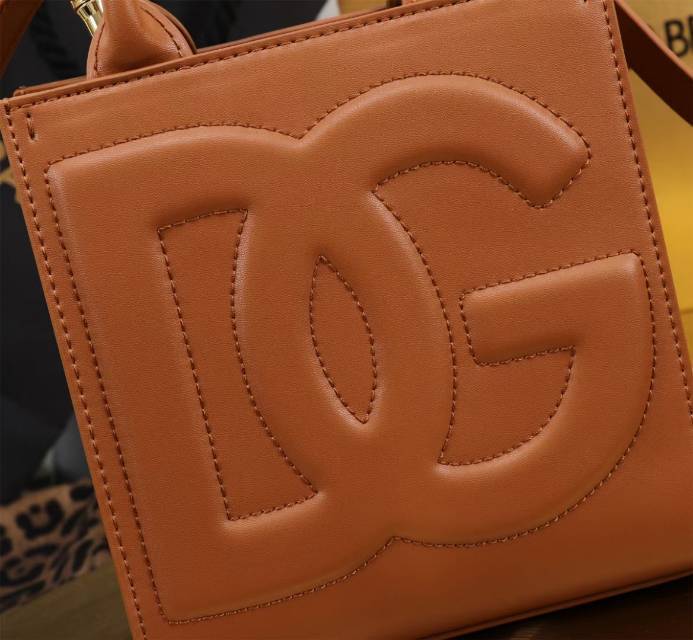 New TOTE🔥🔥🔥DG Logo Bag 迷你托特包😍型号:6319#Size:16.5×17.5×