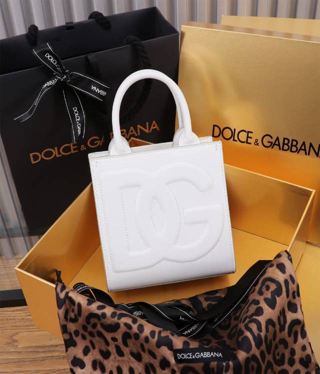 New TOTE🔥🔥🔥DG Logo Bag 迷你托特包😍型号:6319#Size:16.5×17.5×